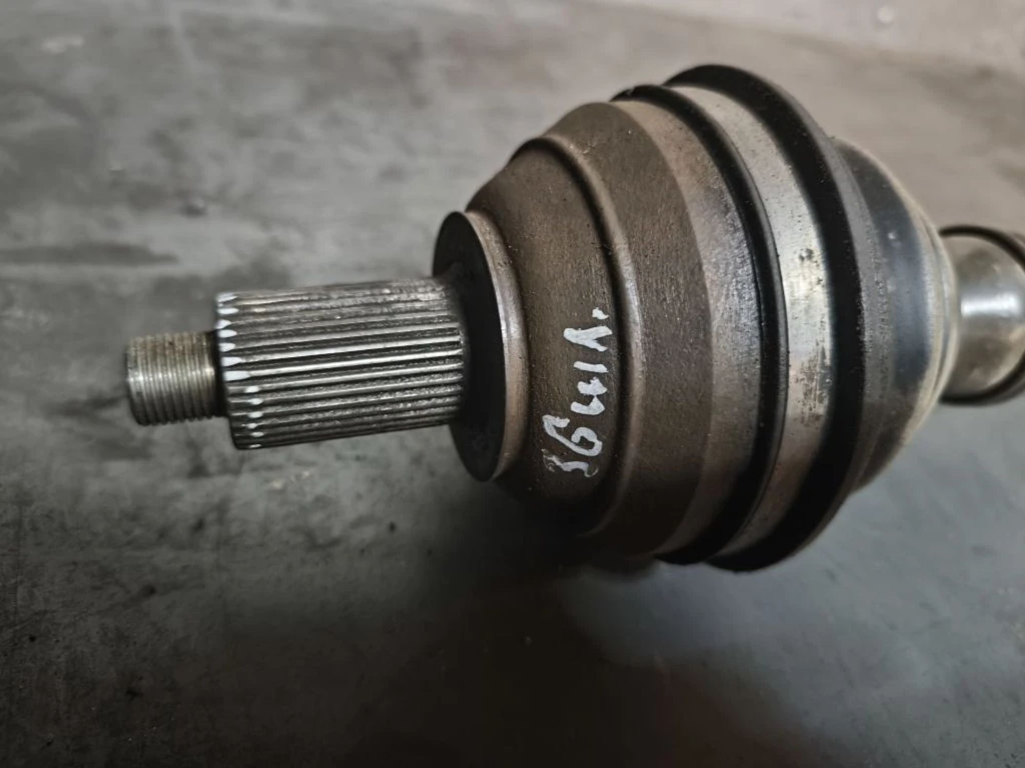 https://ycs.partsauto.market/partsauto-images/thmbs/userImages/d89d66a30f14dbad161fb7a986aa0fe5/part/2b764cd9-f286-4a81-9fb5-178d70b4a76e_1776846460539.jpg