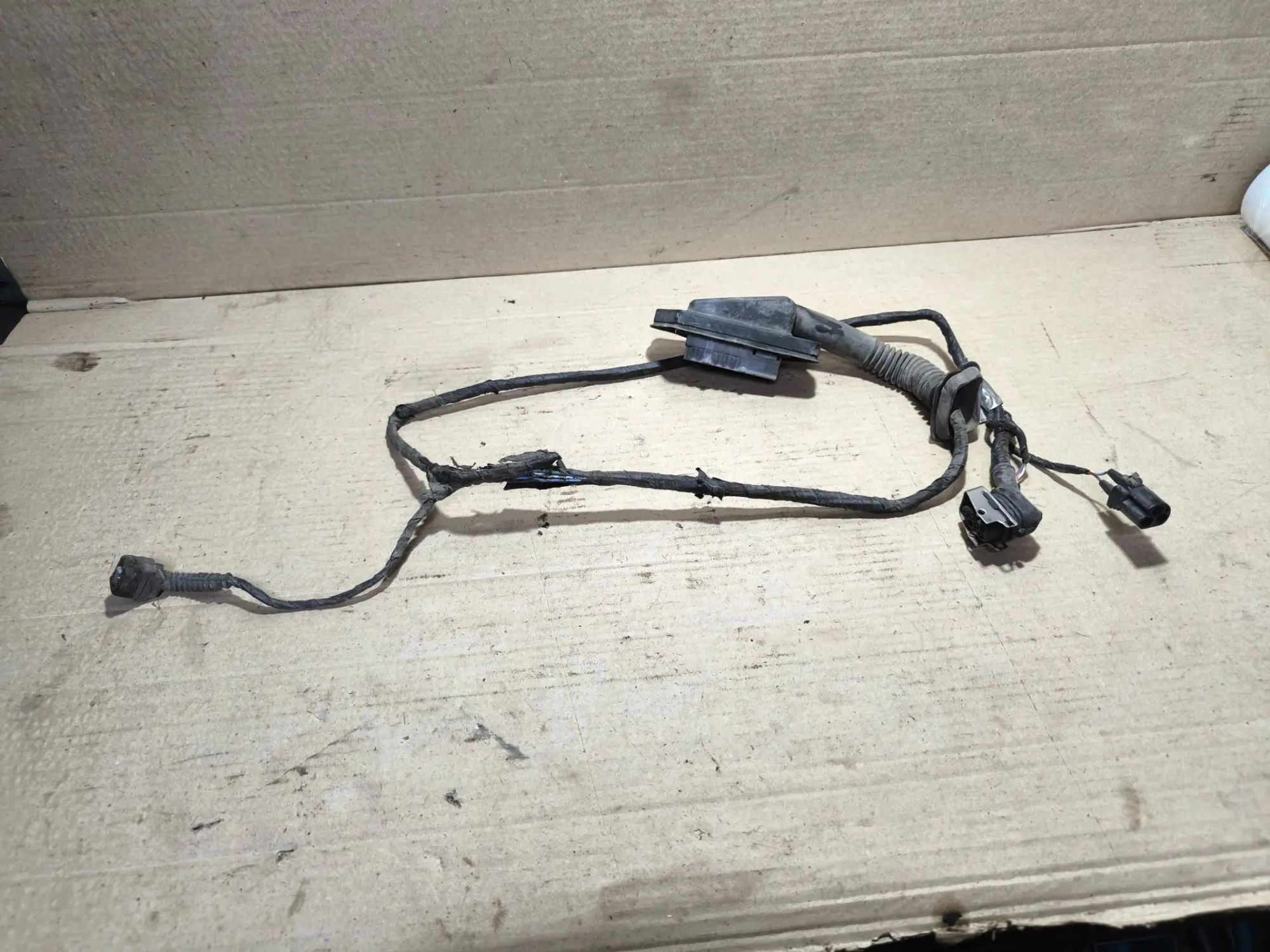 https://ycs.partsauto.market/partsauto-images/thmbs/userImages/d89d66a30f14dbad161fb7a986aa0fe5/part/2bd661a2-f521-4b05-b72b-fa129d66da29_1783434254095.jpg