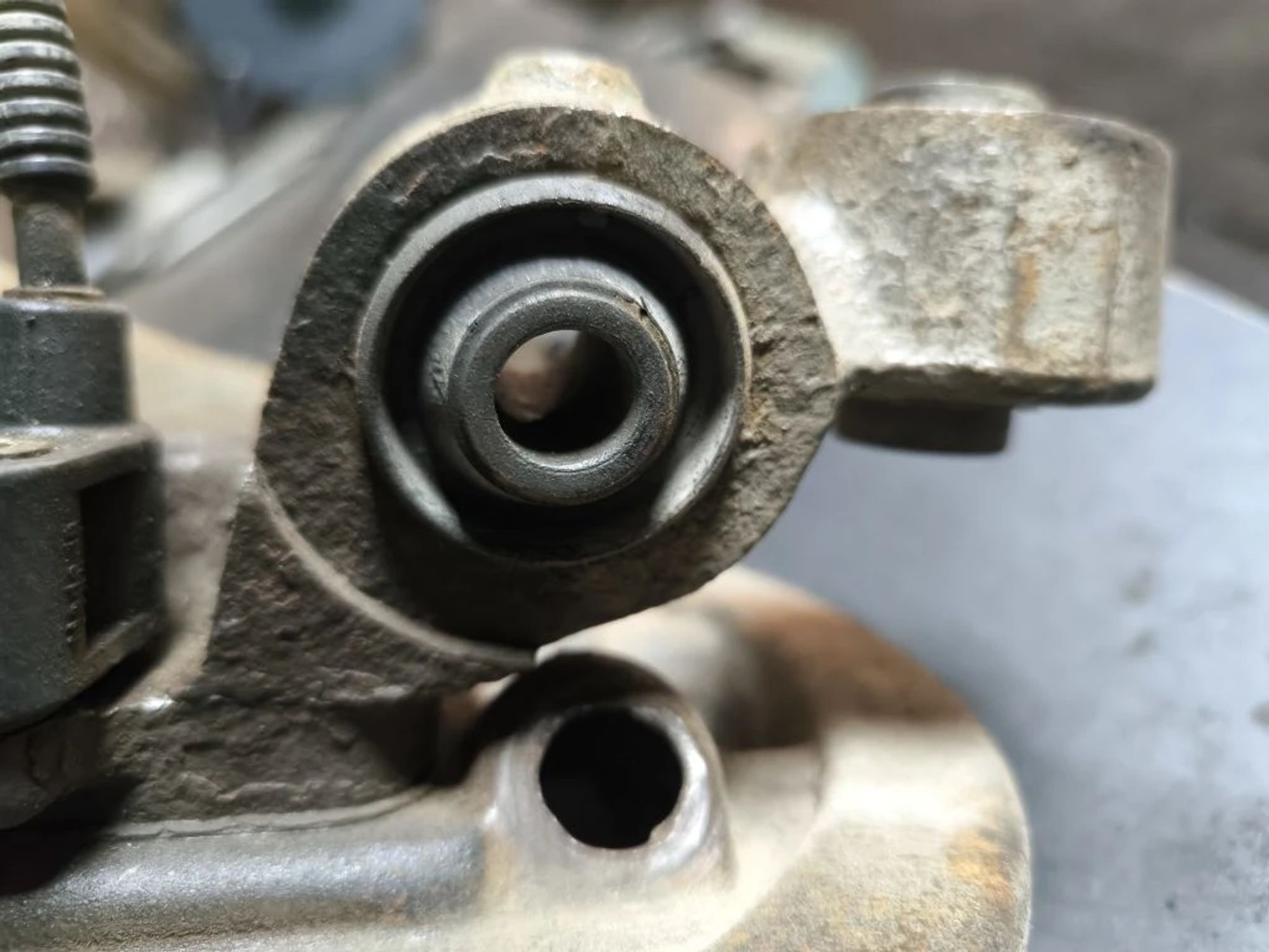 https://ycs.partsauto.market/partsauto-images/thmbs/userImages/d89d66a30f14dbad161fb7a986aa0fe5/part/2c1dc4f9-c61a-4e9b-8cd8-9218bb694d00_1776840289150.jpg