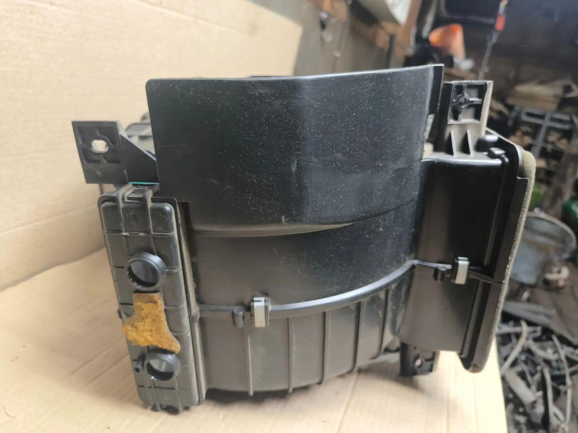 https://ycs.partsauto.market/partsauto-images/thmbs/userImages/d89d66a30f14dbad161fb7a986aa0fe5/part/2cd69540-390d-42c3-9a2c-a14dab29ada3_1786261596049.jpg