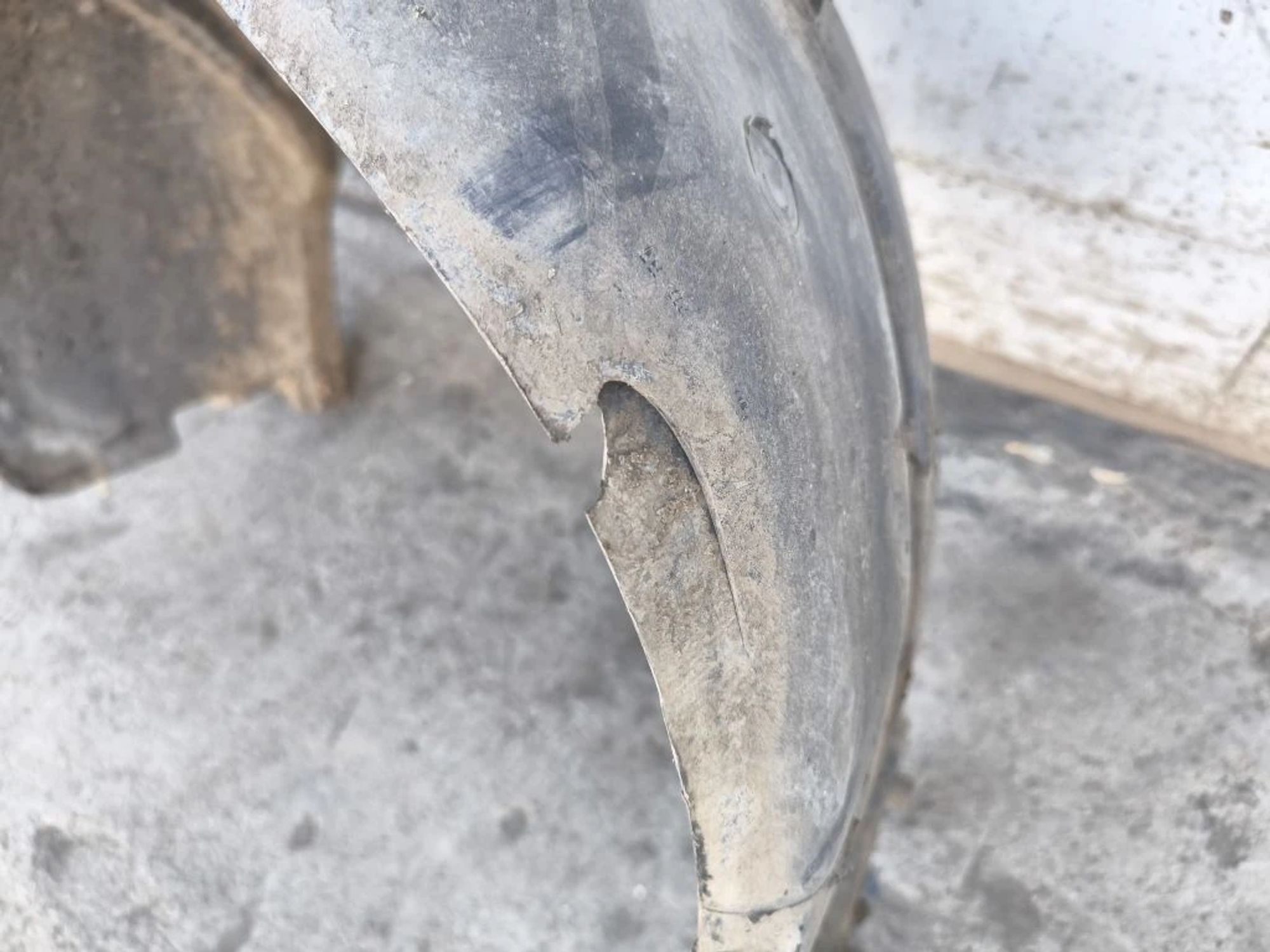 https://ycs.partsauto.market/partsauto-images/thmbs/userImages/d89d66a30f14dbad161fb7a986aa0fe5/part/2cee72f7-6574-492e-927a-42a54e918e52_1776405086523.jpg
