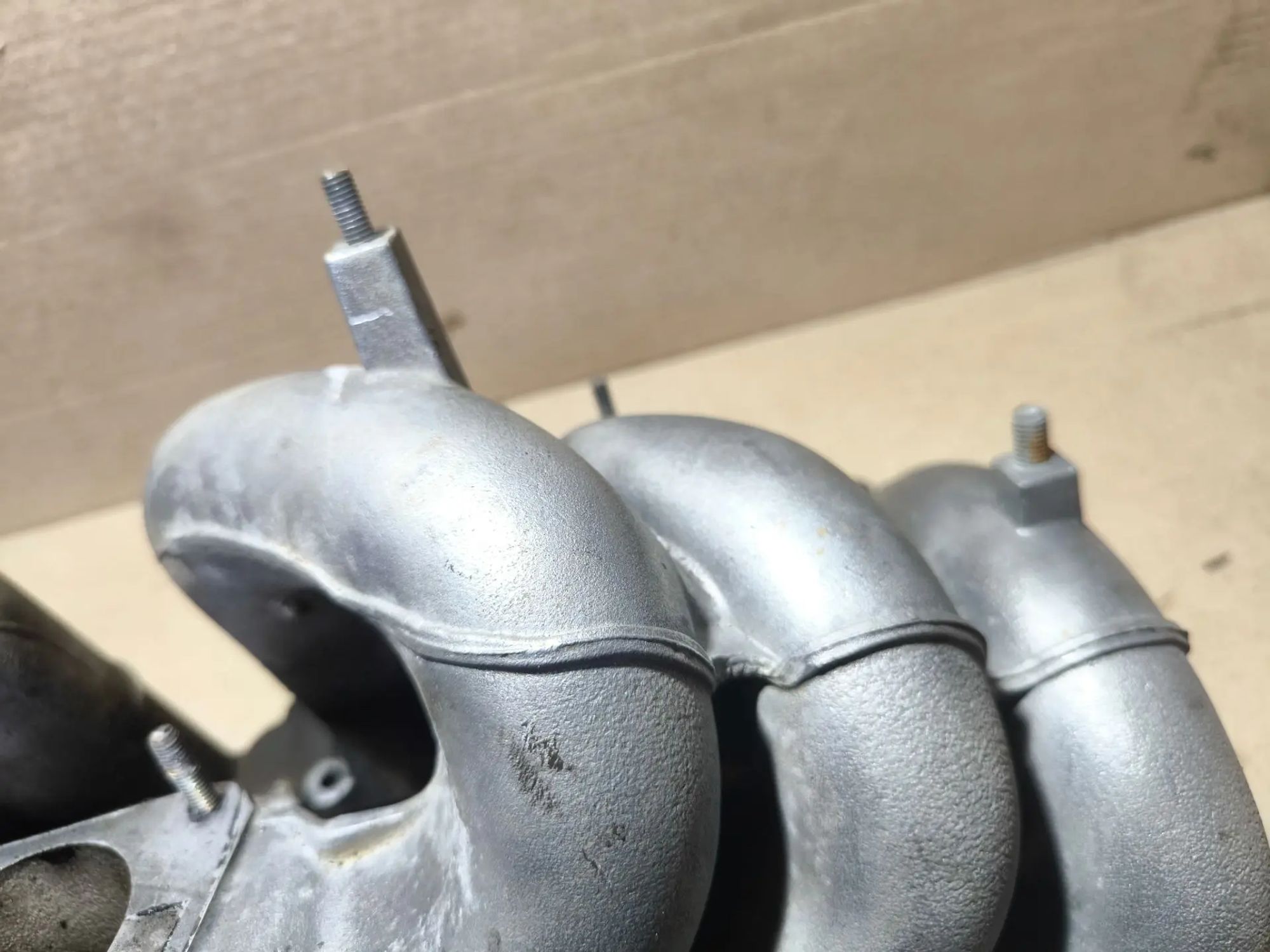 https://ycs.partsauto.market/partsauto-images/thmbs/userImages/d89d66a30f14dbad161fb7a986aa0fe5/part/2d33f83f-7a9d-4d18-93d8-f405b5311bc6_1783057054023.jpg