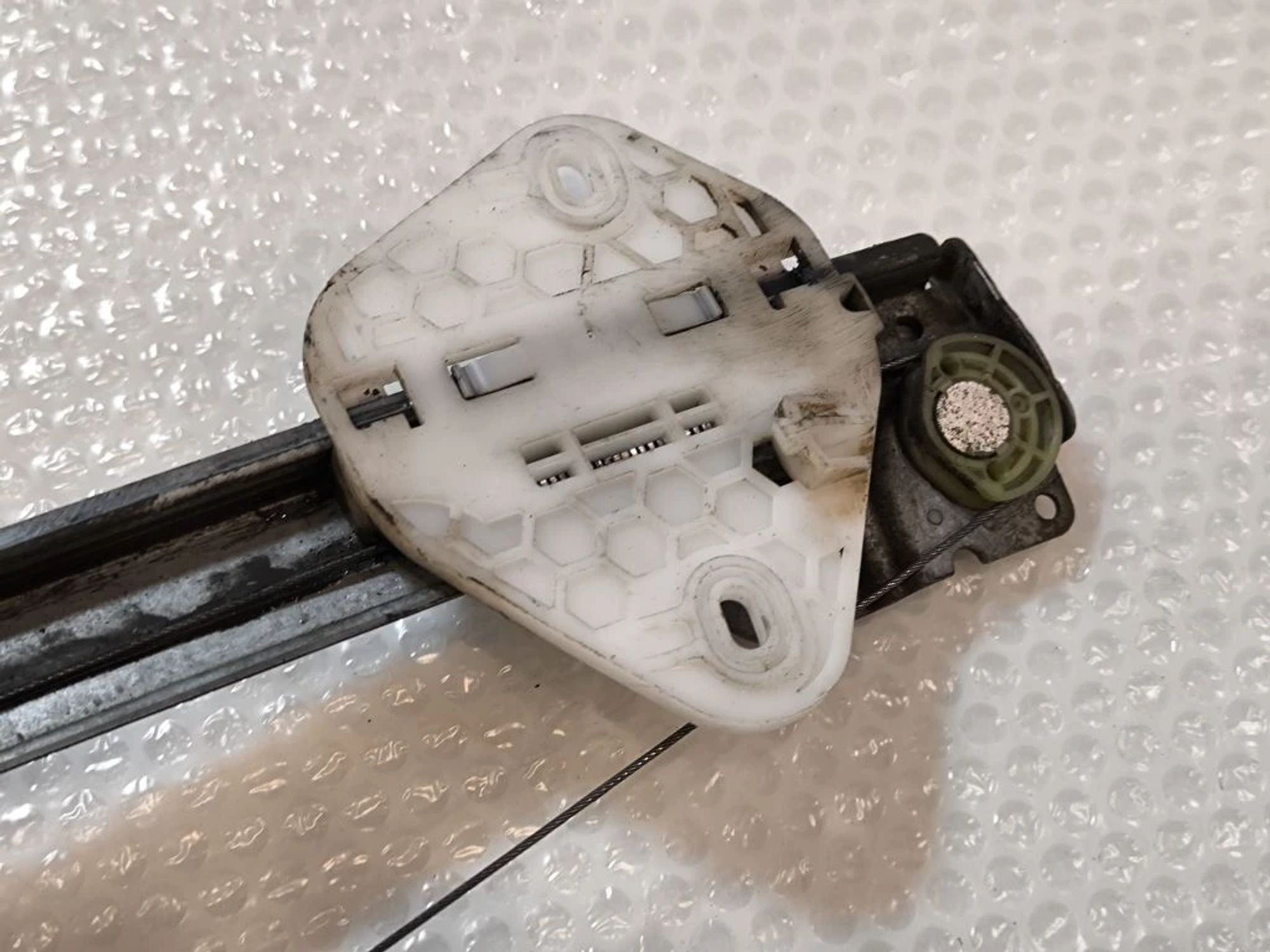 https://ycs.partsauto.market/partsauto-images/thmbs/userImages/d89d66a30f14dbad161fb7a986aa0fe5/part/2d8e68c6-d69f-464b-aa61-c5410431a58d_1777883957892.jpg