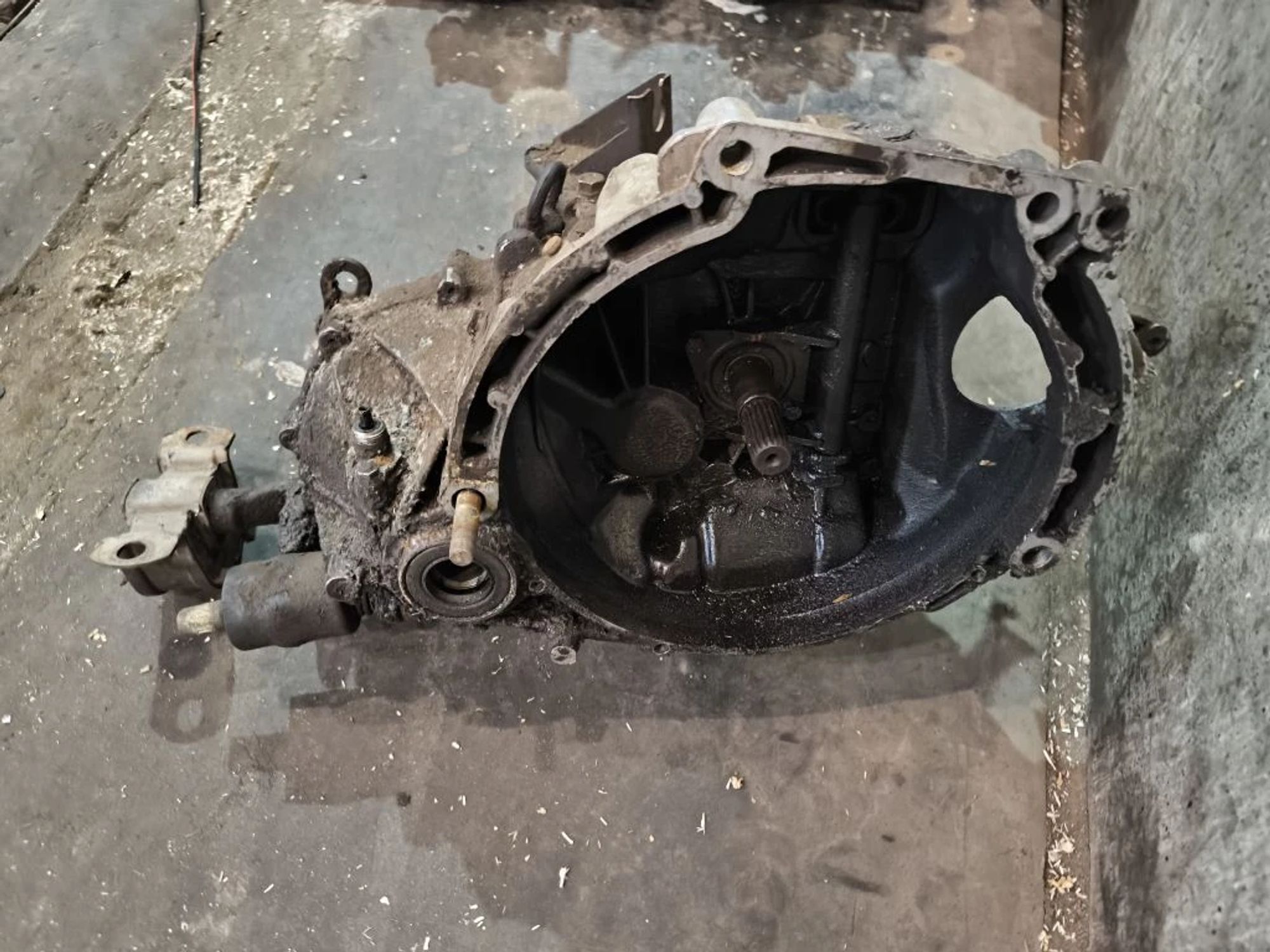 https://ycs.partsauto.market/partsauto-images/thmbs/userImages/d89d66a30f14dbad161fb7a986aa0fe5/part/2dde8c5c-0333-4fcc-8979-572d01b3f217_1778137139496.jpg