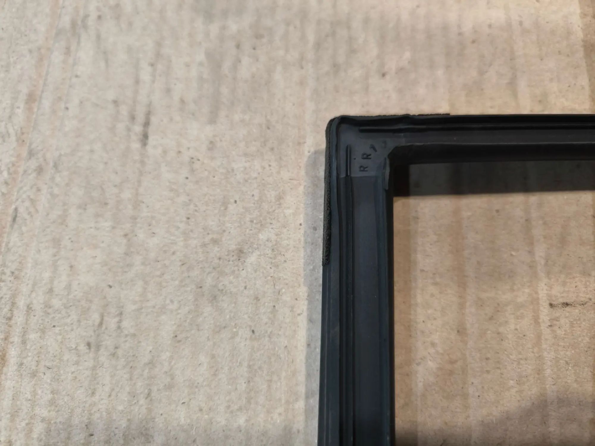 https://ycs.partsauto.market/partsauto-images/thmbs/userImages/d89d66a30f14dbad161fb7a986aa0fe5/part/2eefa7a3-43ea-4e90-a521-b7aa04b833d1_1784472738167.jpg