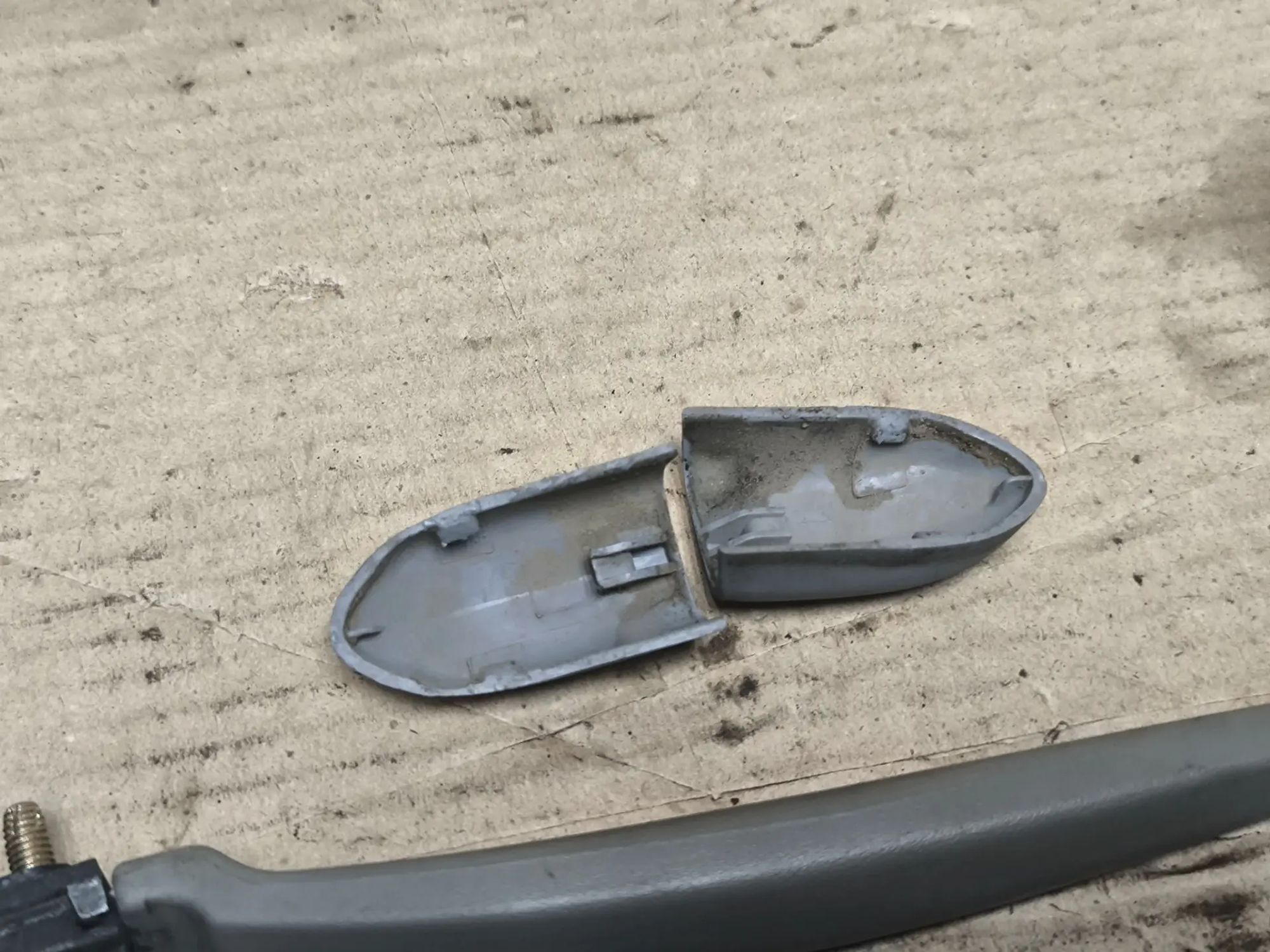 https://ycs.partsauto.market/partsauto-images/thmbs/userImages/d89d66a30f14dbad161fb7a986aa0fe5/part/2f093abf-1a0f-40c1-a31b-4183f2bfec05_1784473338725.jpg