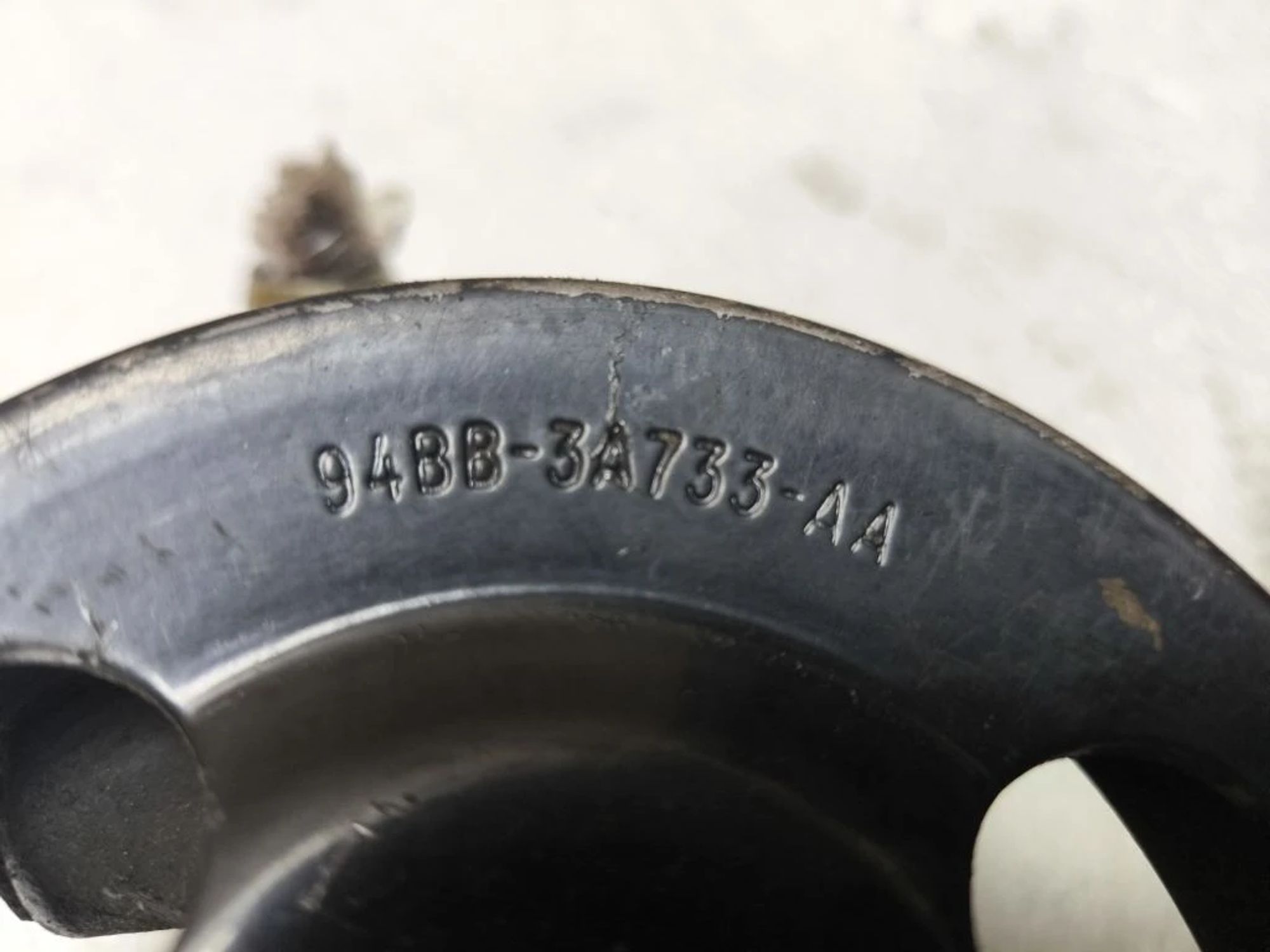 https://ycs.partsauto.market/partsauto-images/thmbs/userImages/d89d66a30f14dbad161fb7a986aa0fe5/part/2fc62d59-216b-409b-aa0d-d633a653853c_1776675548769.jpg