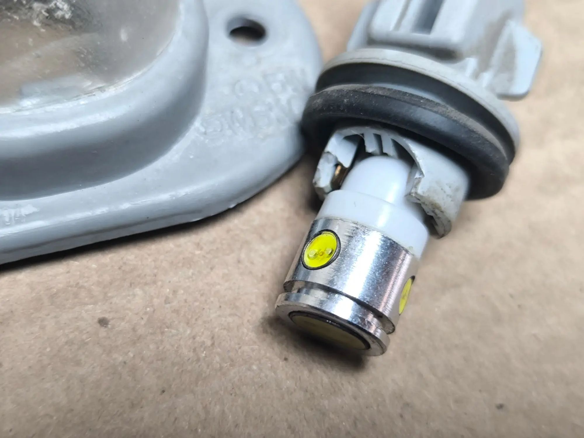 https://ycs.partsauto.market/partsauto-images/thmbs/userImages/d89d66a30f14dbad161fb7a986aa0fe5/part/2fea6f1e-ccd4-4e85-9dc6-740b4967acd0_1784893035773.jpg