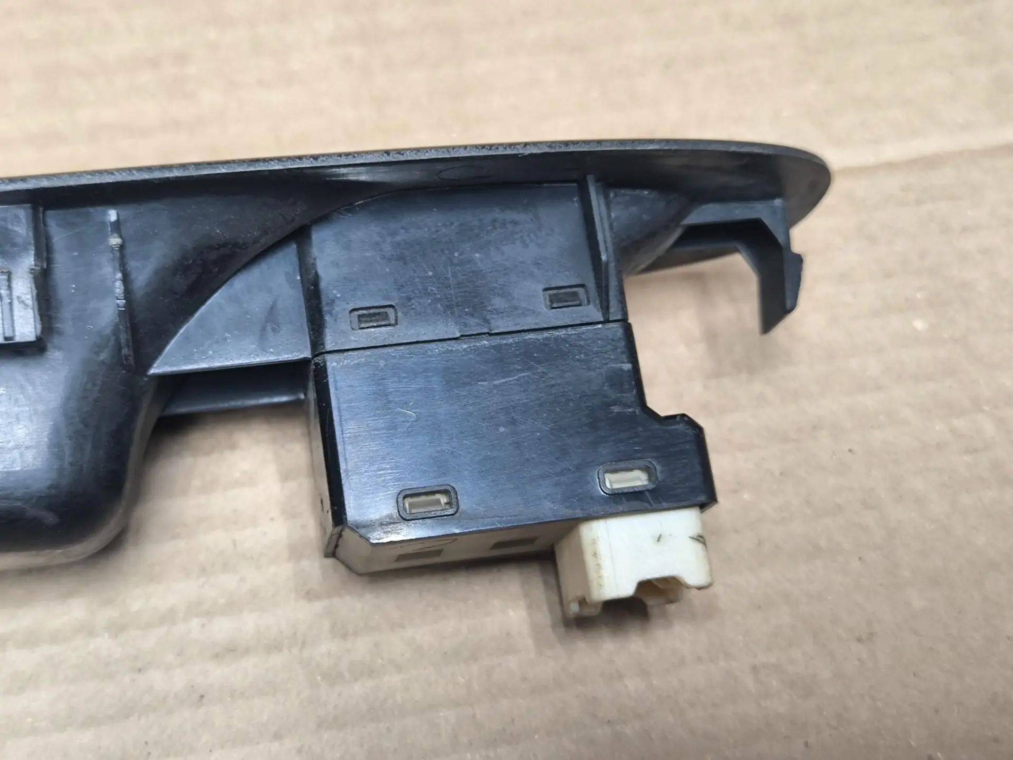 https://ycs.partsauto.market/partsauto-images/thmbs/userImages/d89d66a30f14dbad161fb7a986aa0fe5/part/323c9923-8521-4e66-96cb-033a57c91fa7_1784893930776.jpg