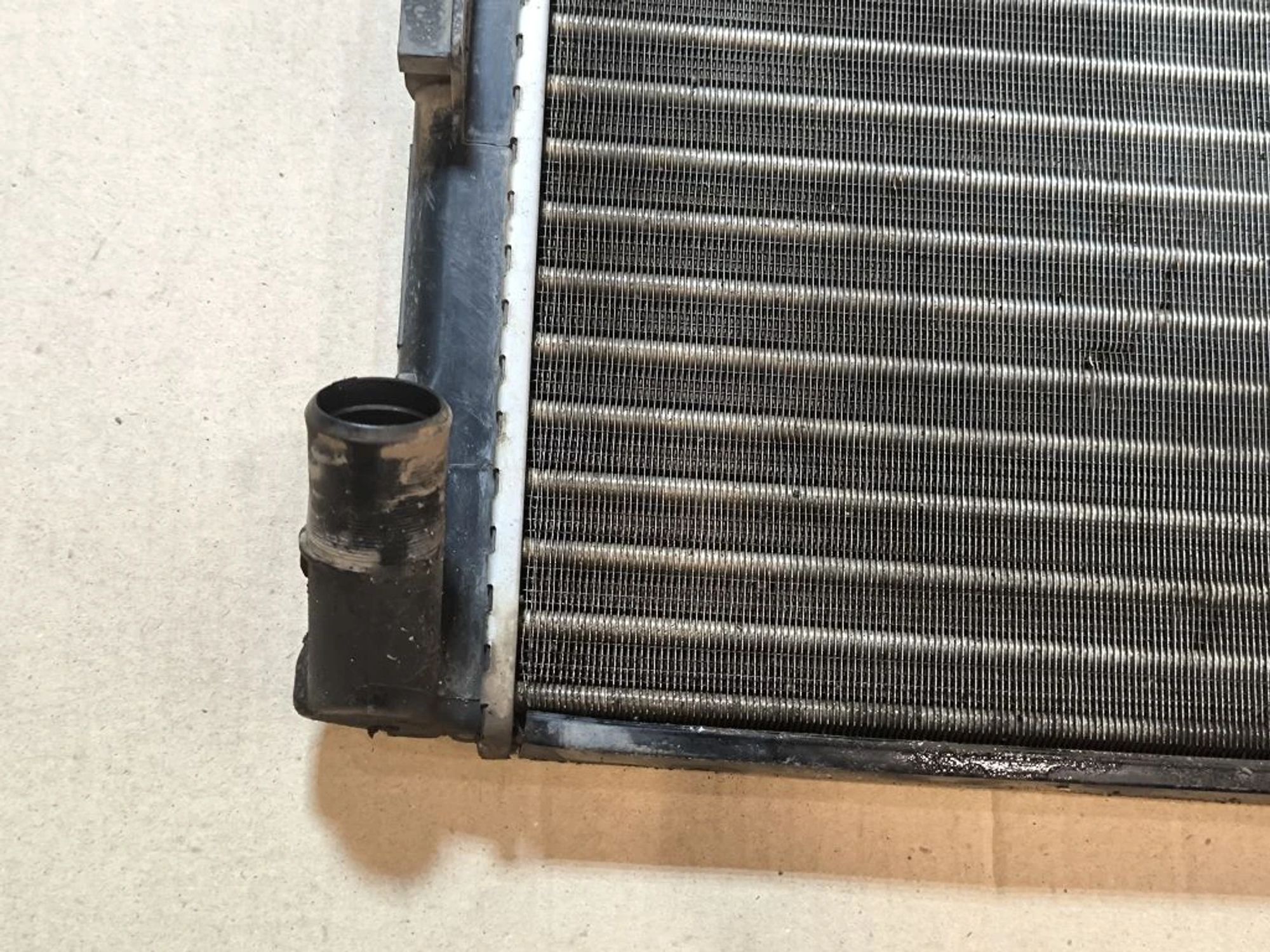 https://ycs.partsauto.market/partsauto-images/thmbs/userImages/d89d66a30f14dbad161fb7a986aa0fe5/part/3281cbe2-43cb-4f83-8b3e-1b3c0d7e32b0_1779946353760.jpg