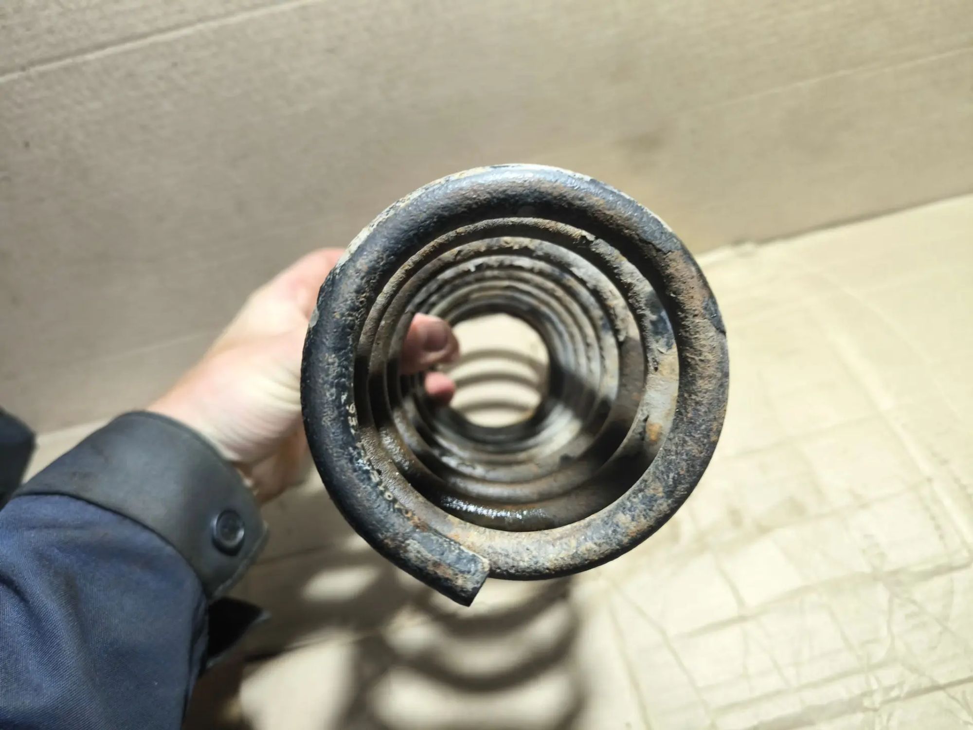 https://ycs.partsauto.market/partsauto-images/thmbs/userImages/d89d66a30f14dbad161fb7a986aa0fe5/part/32b1c407-996f-4182-add0-0cf5ff6d7939_1782834149914.jpg