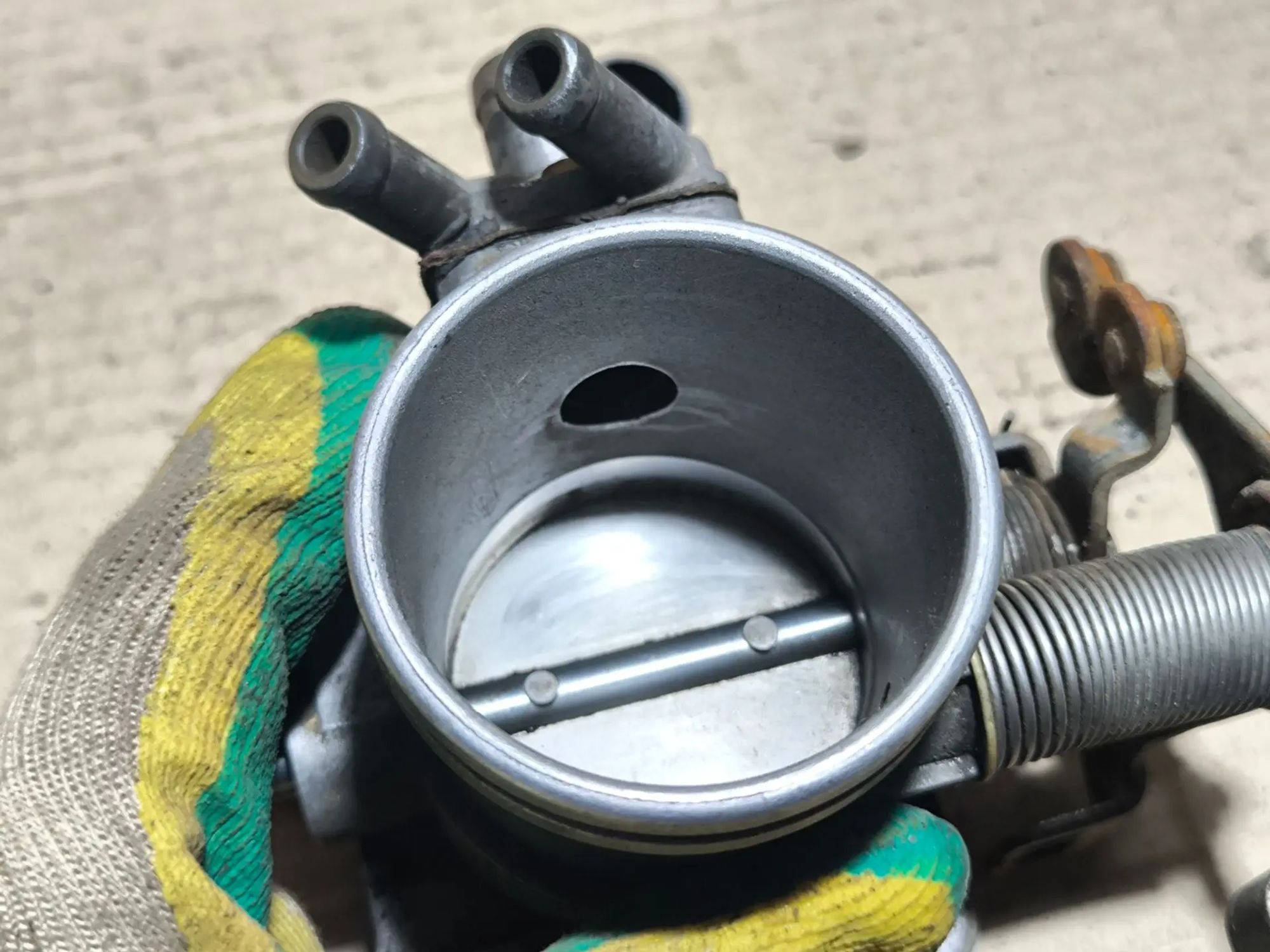 https://ycs.partsauto.market/partsauto-images/thmbs/userImages/d89d66a30f14dbad161fb7a986aa0fe5/part/36927cdc-fd1e-4418-9a78-c8a227e31e72_1781700492178.jpg