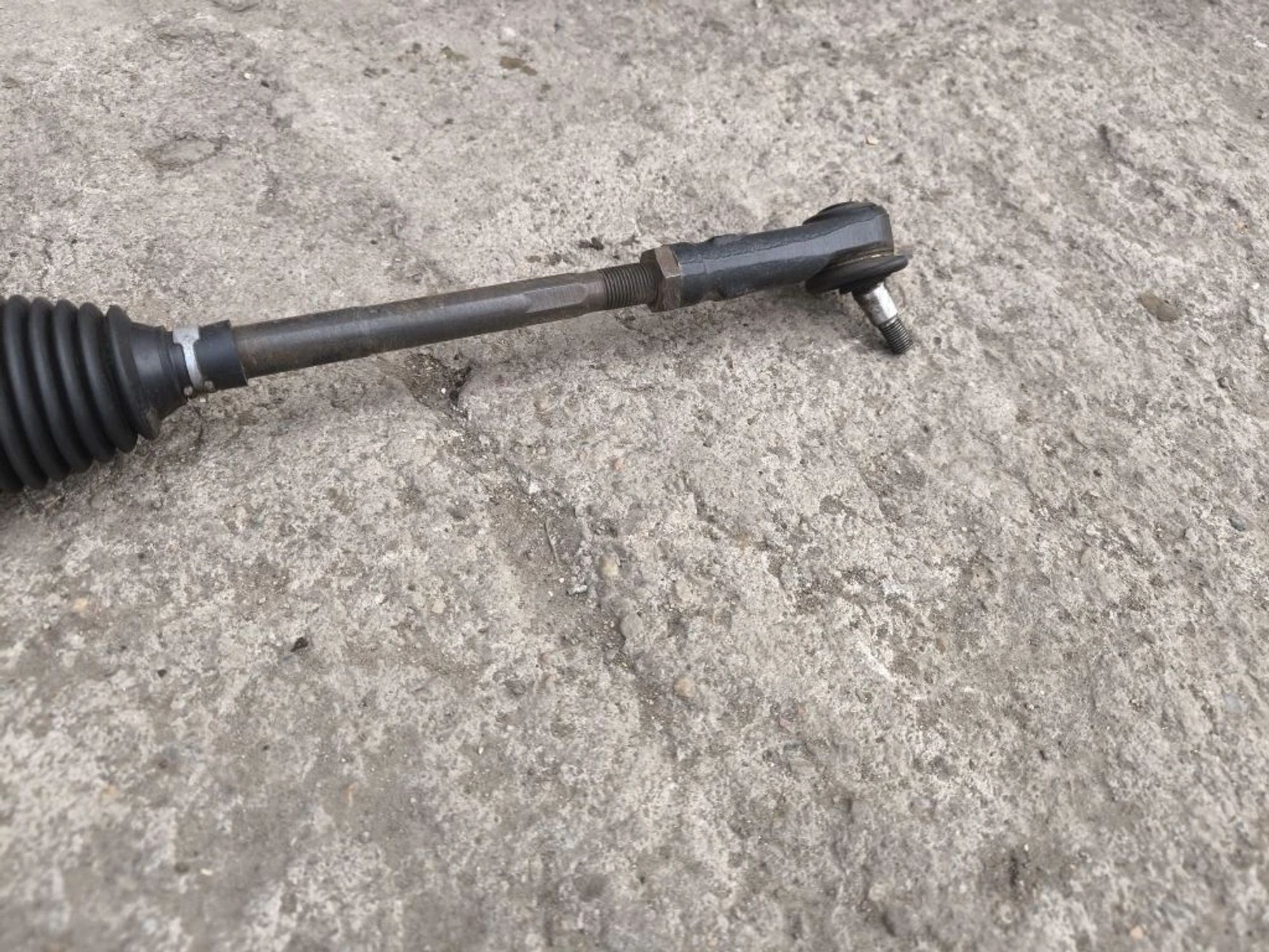 https://ycs.partsauto.market/partsauto-images/thmbs/userImages/d89d66a30f14dbad161fb7a986aa0fe5/part/3967c433-6c29-4e54-a7cb-5f19d8aa2c9f_1776669165288.jpg