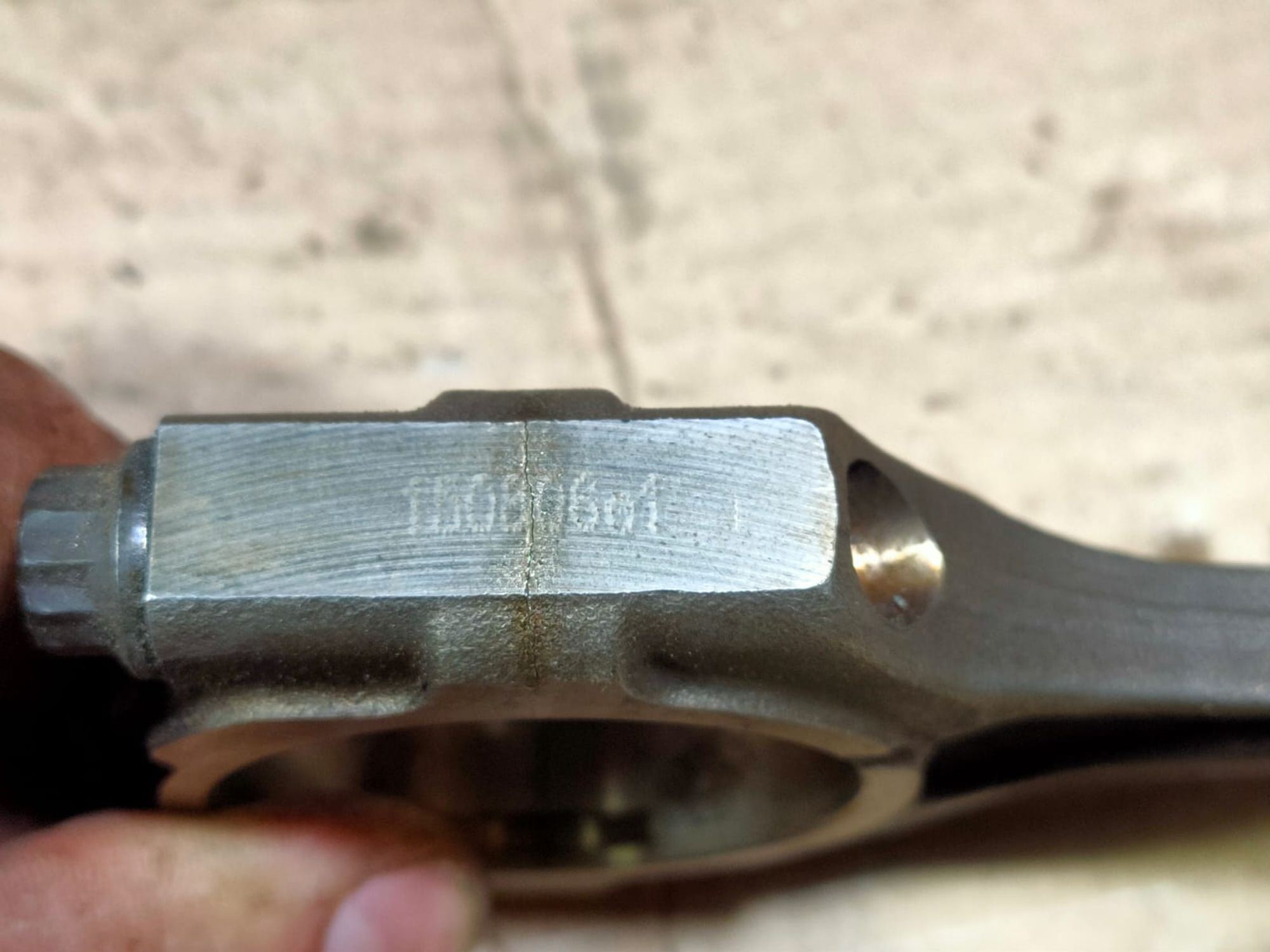 https://ycs.partsauto.market/partsauto-images/thmbs/userImages/d89d66a30f14dbad161fb7a986aa0fe5/part/3993e99b-b2c7-4d28-961b-872fc67b0fb5_1713364889409.jpg