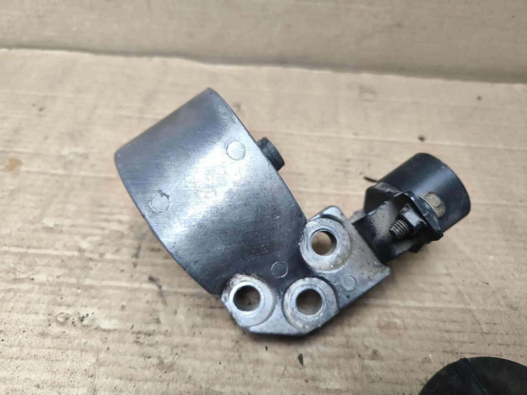 https://ycs.partsauto.market/partsauto-images/thmbs/userImages/d89d66a30f14dbad161fb7a986aa0fe5/part/39bc5e5a-4120-4d19-b16e-3f0f556264f5_1787032461541.jpg