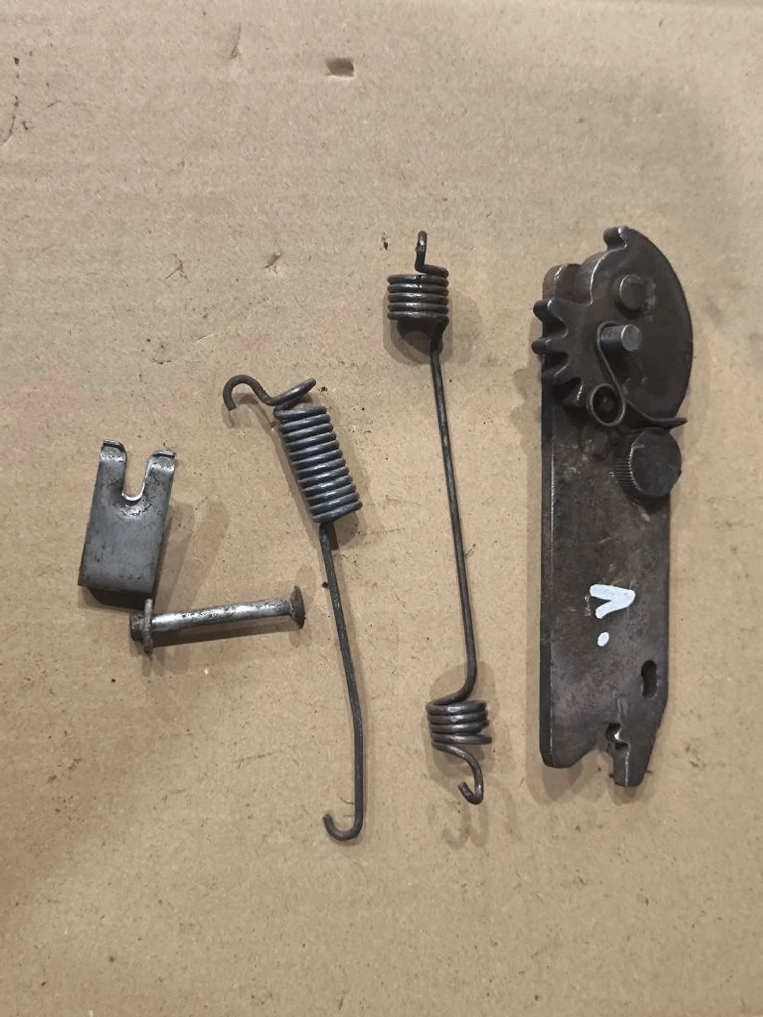 https://ycs.partsauto.market/partsauto-images/thmbs/userImages/d89d66a30f14dbad161fb7a986aa0fe5/part/3a171626-7e82-47e6-864e-9a2cd54d90b0_1776754063008.jpg