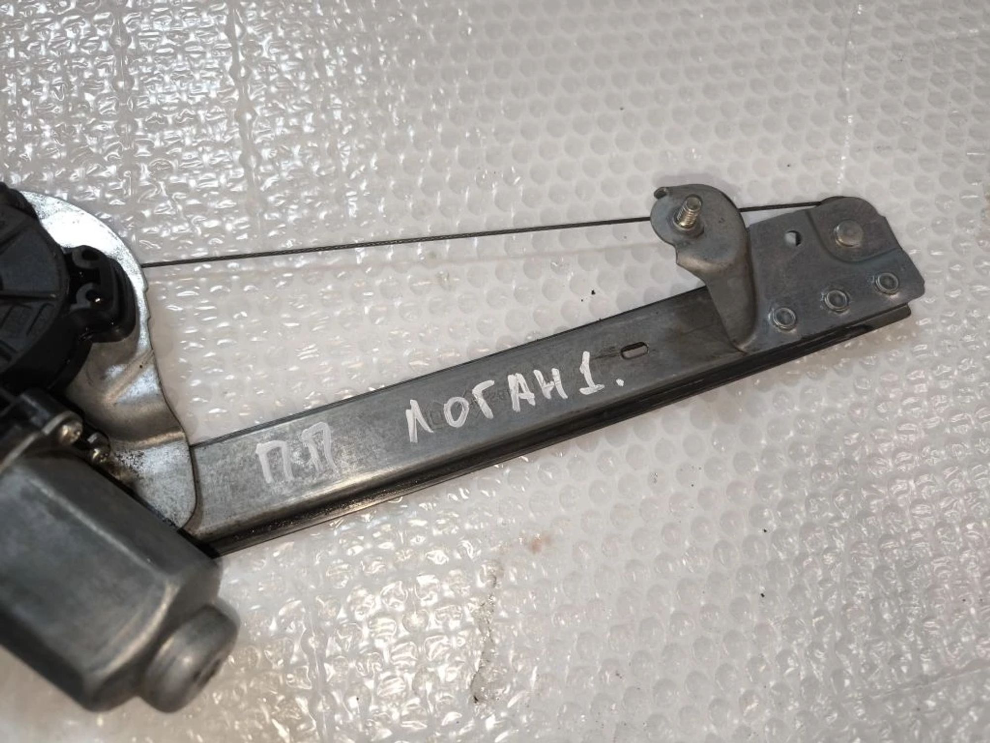 https://ycs.partsauto.market/partsauto-images/thmbs/userImages/d89d66a30f14dbad161fb7a986aa0fe5/part/3a402a7e-abcf-45ed-a92f-acfdf5bcde9f_1777368546000.jpg