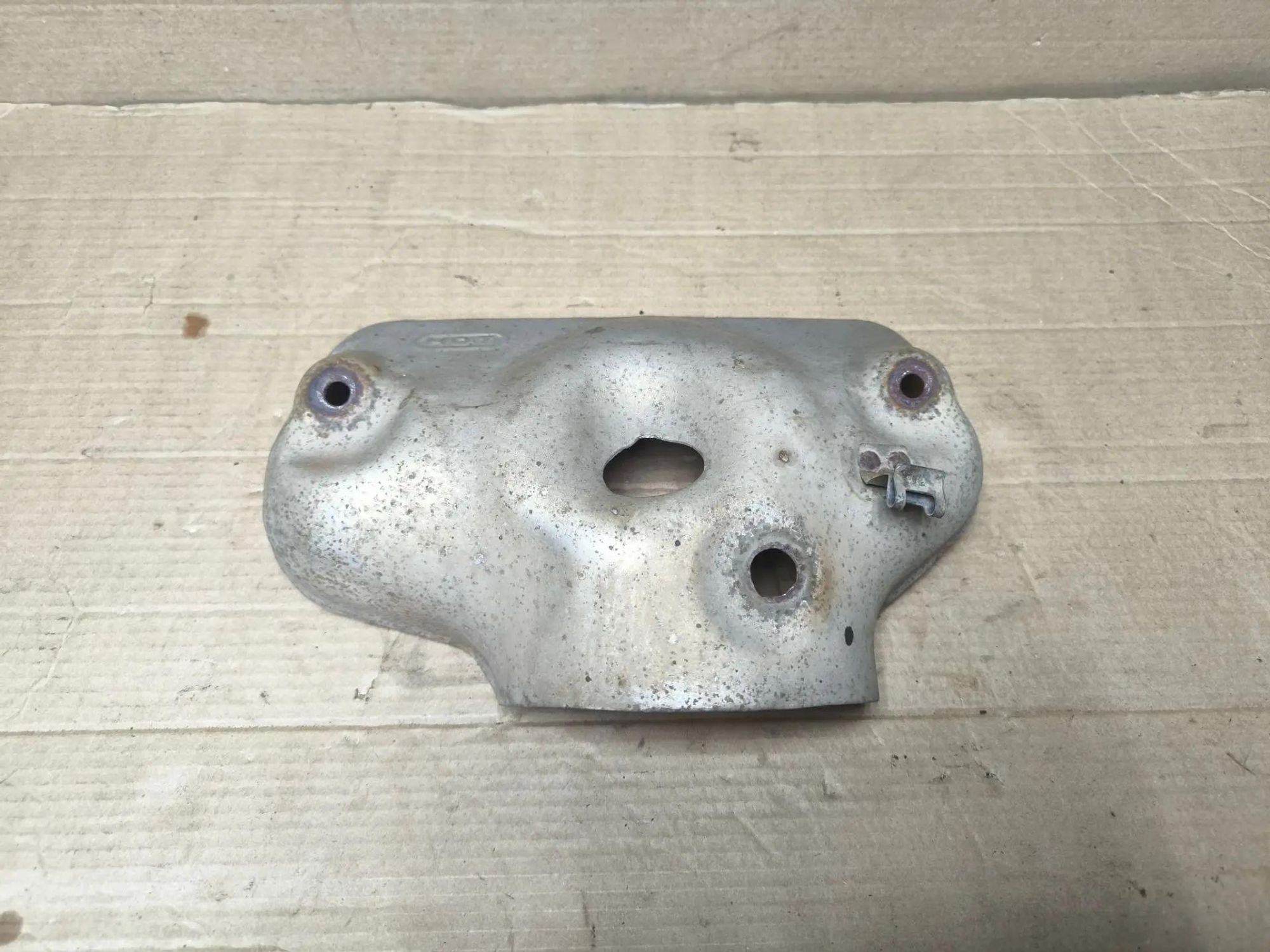 https://ycs.partsauto.market/partsauto-images/thmbs/userImages/d89d66a30f14dbad161fb7a986aa0fe5/part/3ab6aef0-3ea7-4283-85a2-e83d4c5b3b5b_1786940358368.jpg