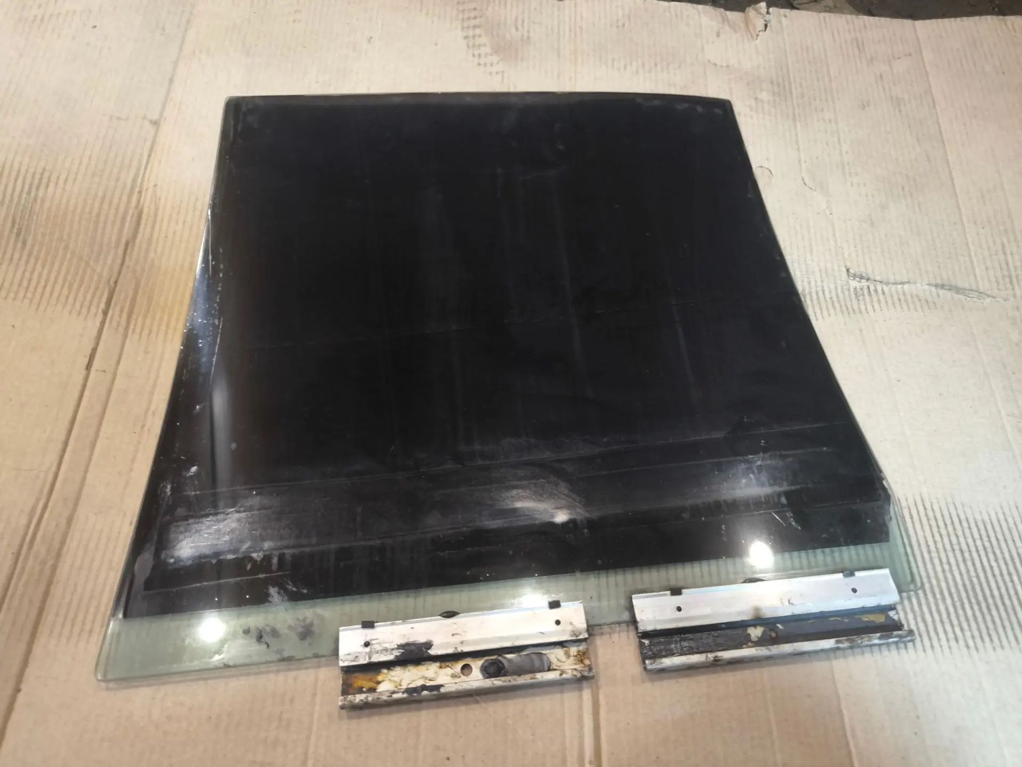 https://ycs.partsauto.market/partsauto-images/thmbs/userImages/d89d66a30f14dbad161fb7a986aa0fe5/part/3afcf74f-af5a-4e86-ba9c-cacff65a2cc5_1781672343971.jpg