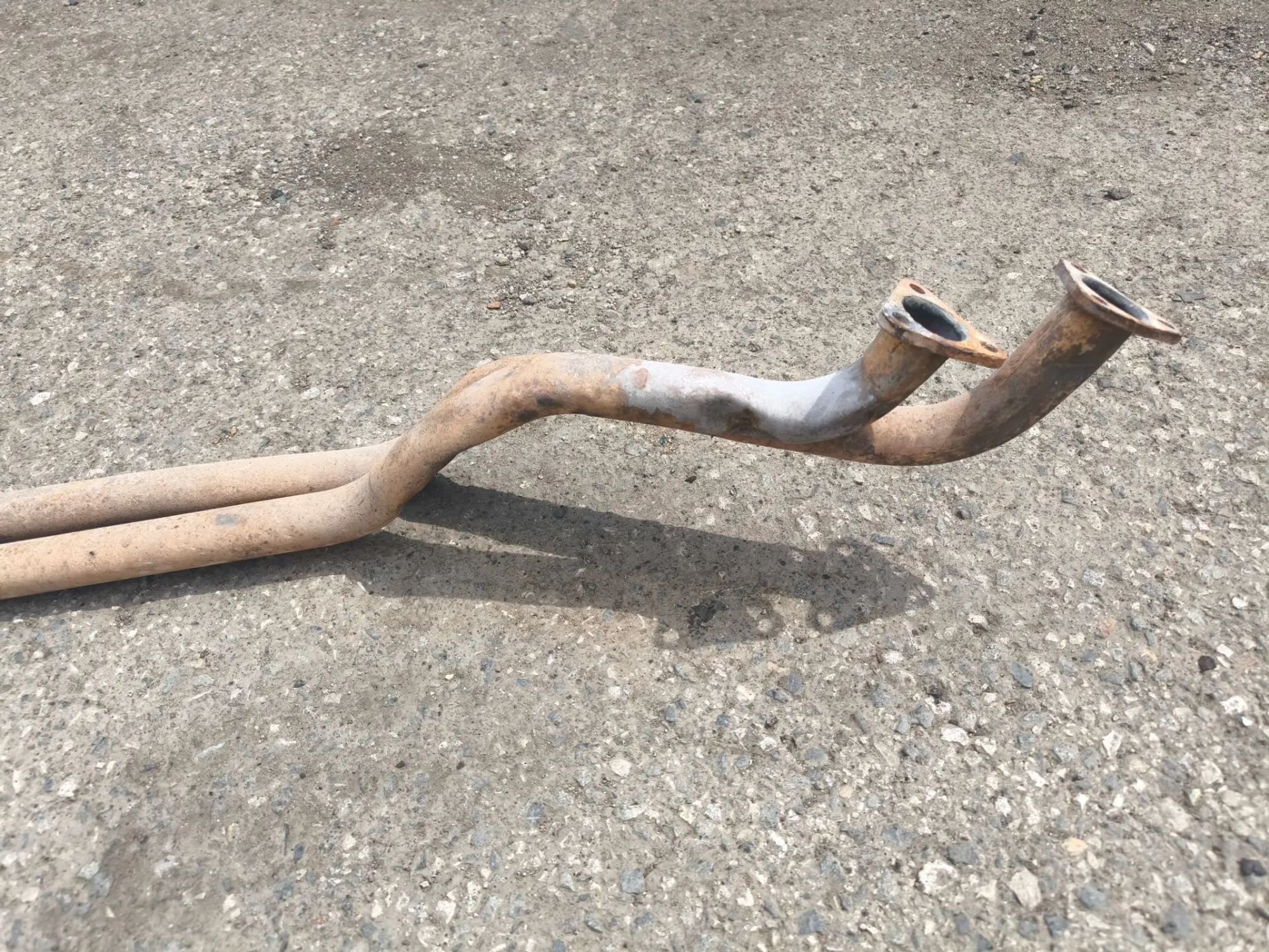 https://ycs.partsauto.market/partsauto-images/thmbs/userImages/d89d66a30f14dbad161fb7a986aa0fe5/part/3afead3b-e175-4b8e-9a3c-a365fb5fd24b_1782655154357.jpg