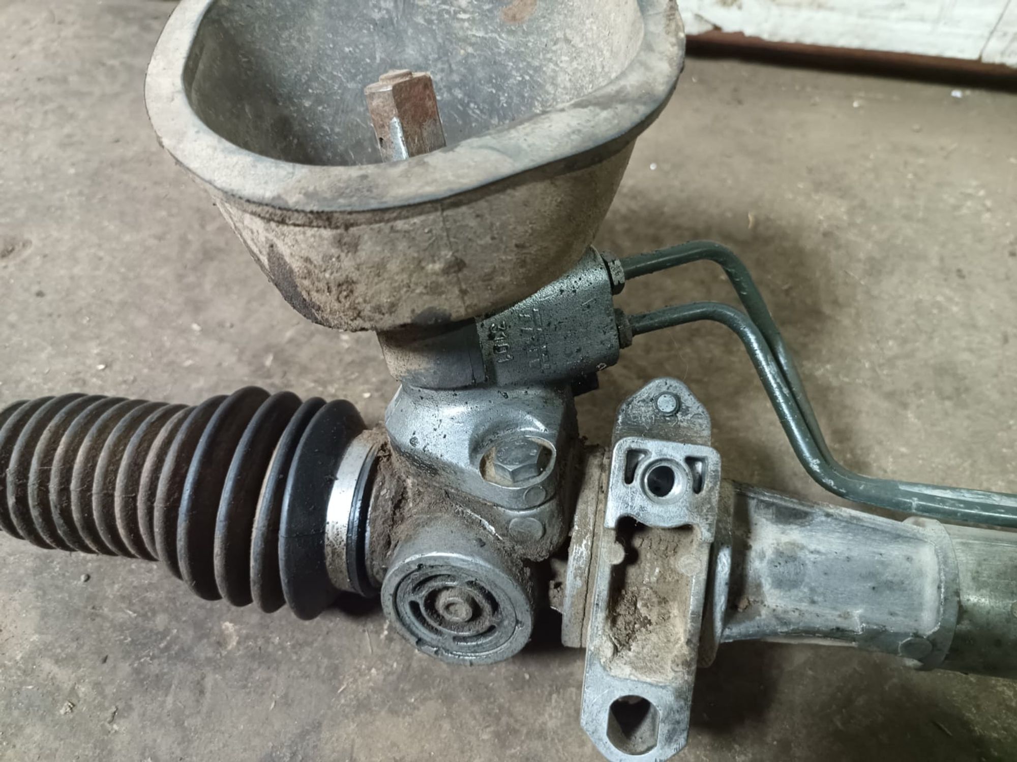 https://ycs.partsauto.market/partsauto-images/thmbs/userImages/d89d66a30f14dbad161fb7a986aa0fe5/part/3b1cbf47-5686-4764-b16c-95aad33dcb92_1739518454767.jpg