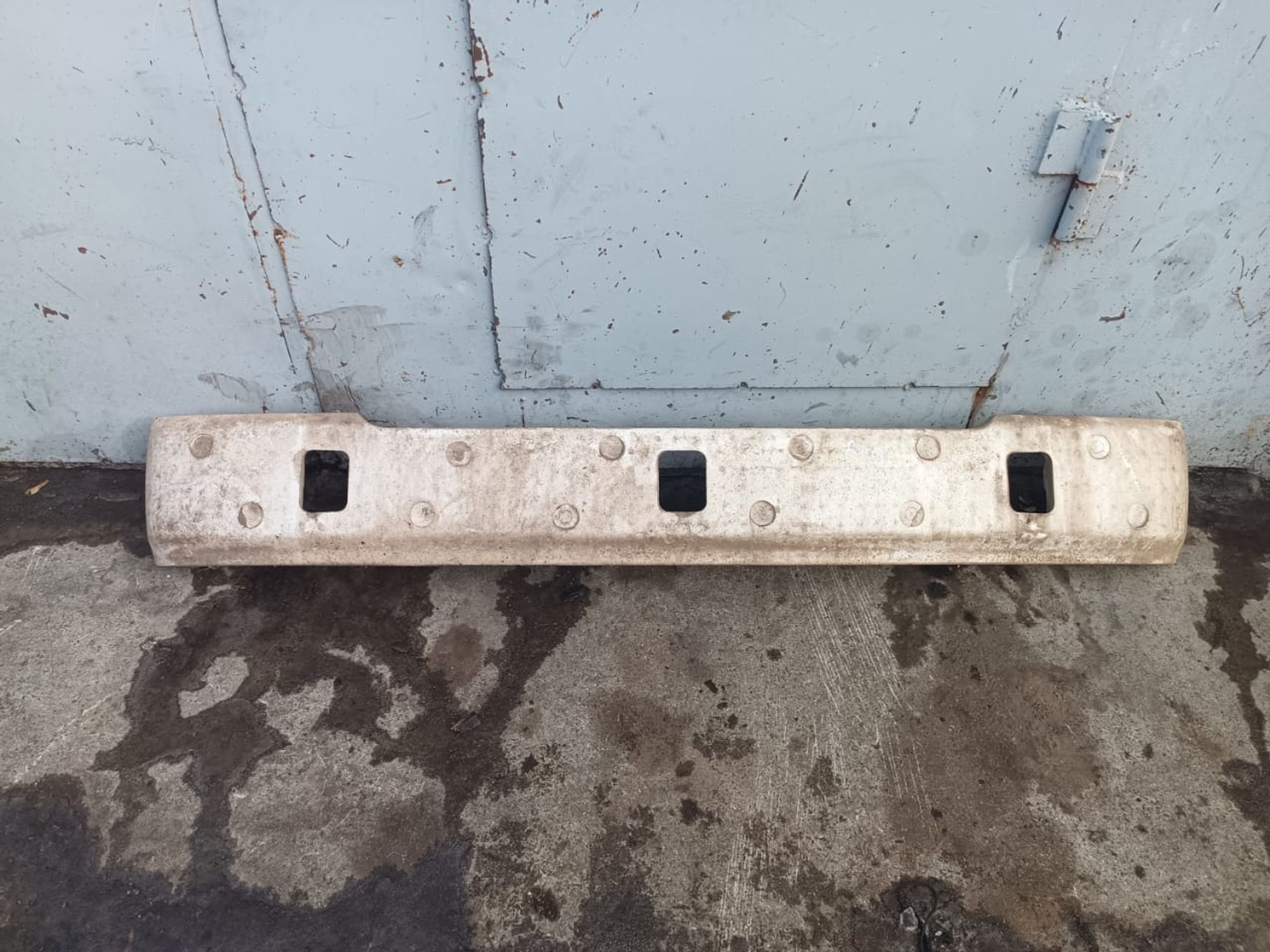 https://ycs.partsauto.market/partsauto-images/thmbs/userImages/d89d66a30f14dbad161fb7a986aa0fe5/part/3d201841-ec0d-427a-a1ba-8c6a51867178_1738561293856.jpg