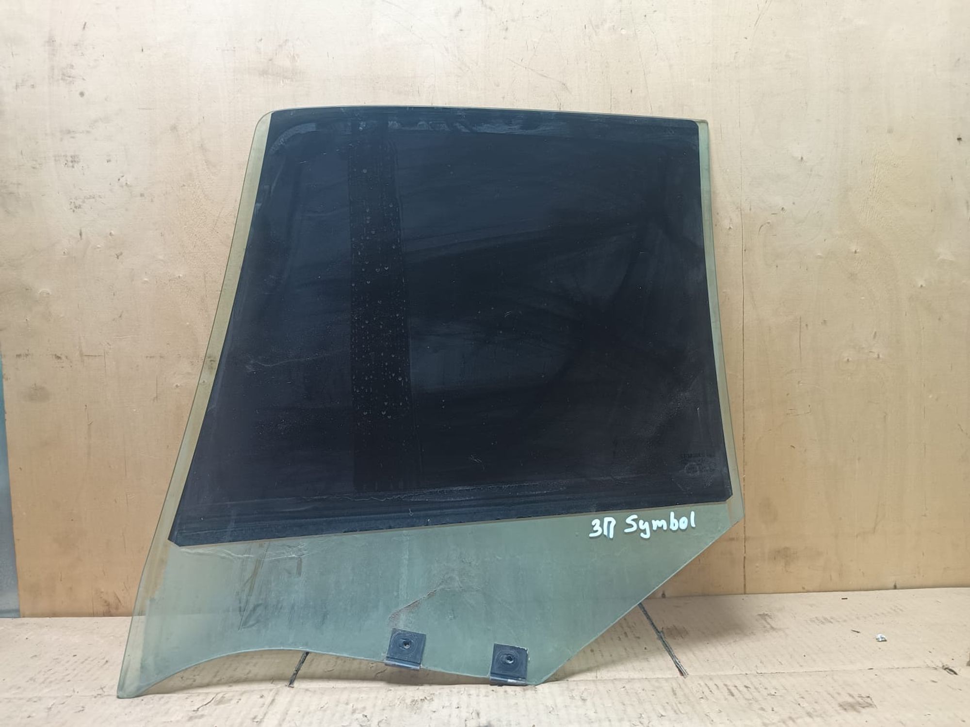 https://ycs.partsauto.market/partsauto-images/thmbs/userImages/d89d66a30f14dbad161fb7a986aa0fe5/part/3d6236f1-fb99-4a58-aad8-a23ad186dd6b_1737966634143.jpg