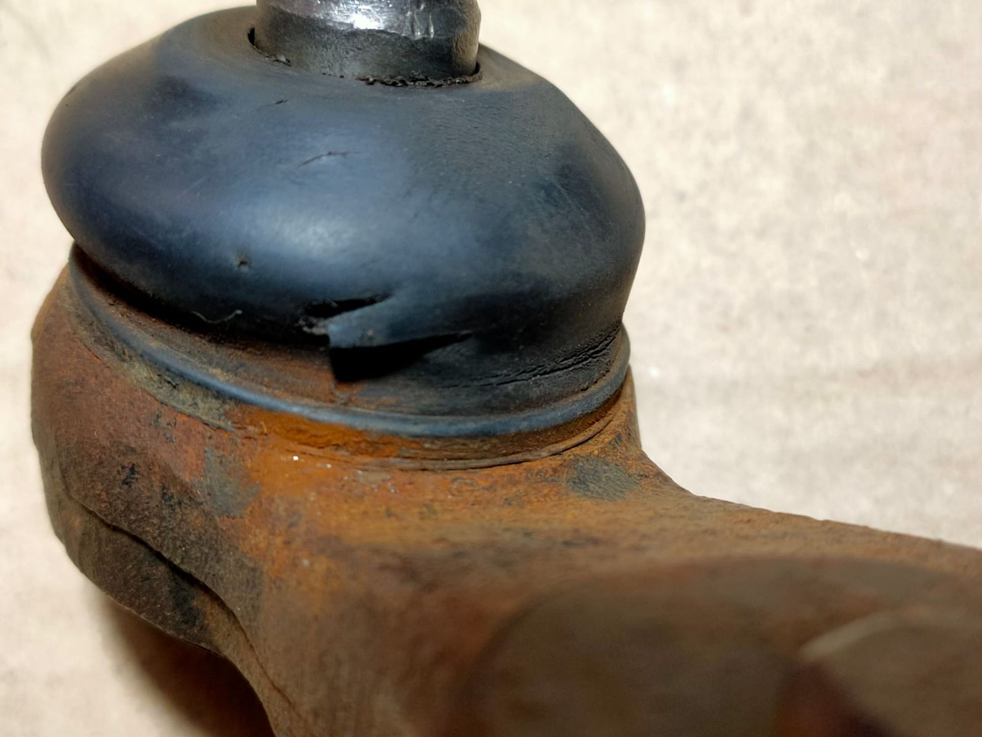 https://ycs.partsauto.market/partsauto-images/thmbs/userImages/d89d66a30f14dbad161fb7a986aa0fe5/part/3e8716c2-a75a-45cb-80cb-d9dc740c7297_1729662228513.jpg