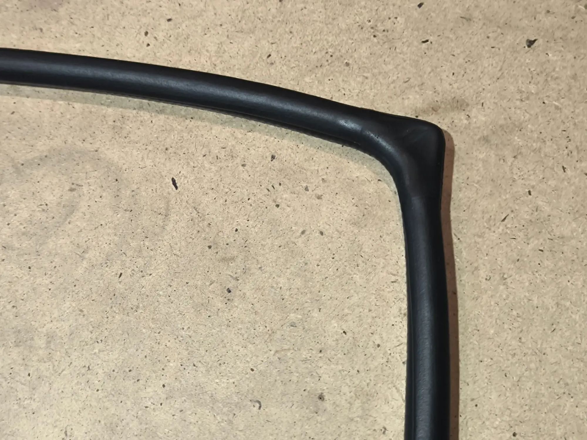 https://ycs.partsauto.market/partsauto-images/thmbs/userImages/d89d66a30f14dbad161fb7a986aa0fe5/part/3f25e110-d383-412f-80f9-fa7ba976cc2e_1785563078554.jpg
