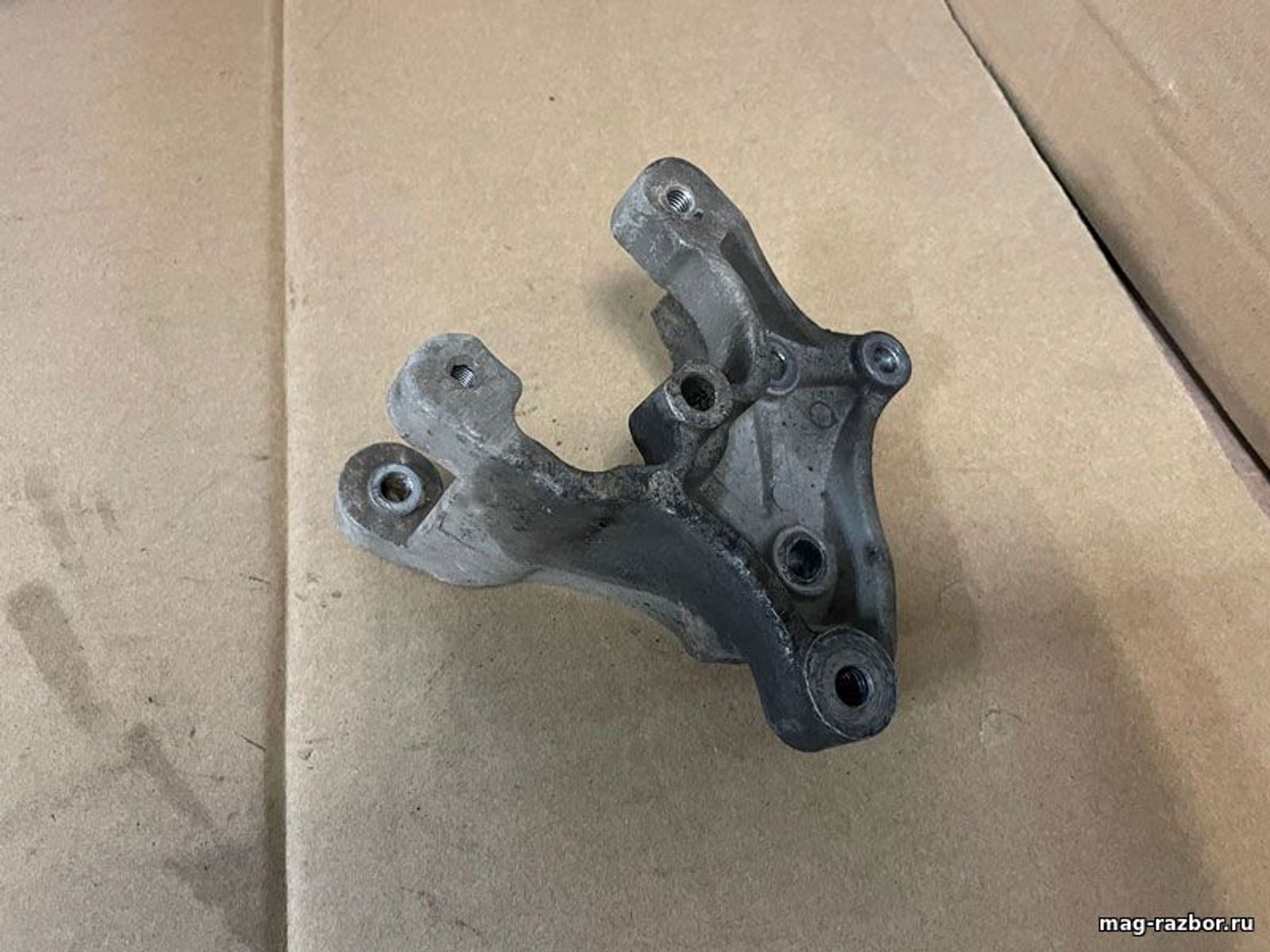 https://ycs.partsauto.market/partsauto-images/thmbs/userImages/d89d66a30f14dbad161fb7a986aa0fe5/part/4143b069-dacb-478d-b2ec-ae511ec040e9_1718186263413.jpg