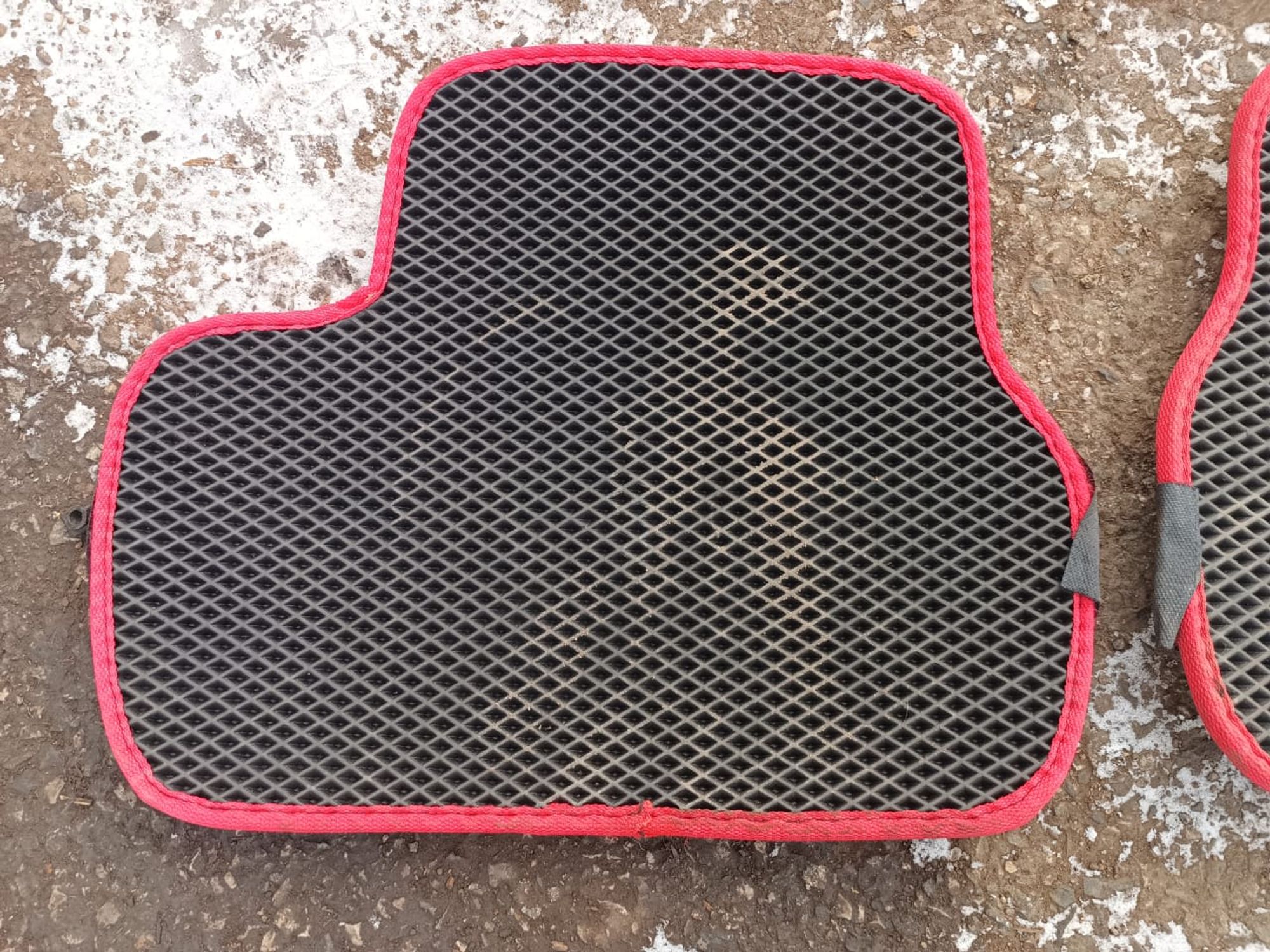 https://ycs.partsauto.market/partsauto-images/thmbs/userImages/d89d66a30f14dbad161fb7a986aa0fe5/part/42637e56-1d24-4607-b90f-fcdccd7859c7_1738735466769.jpg