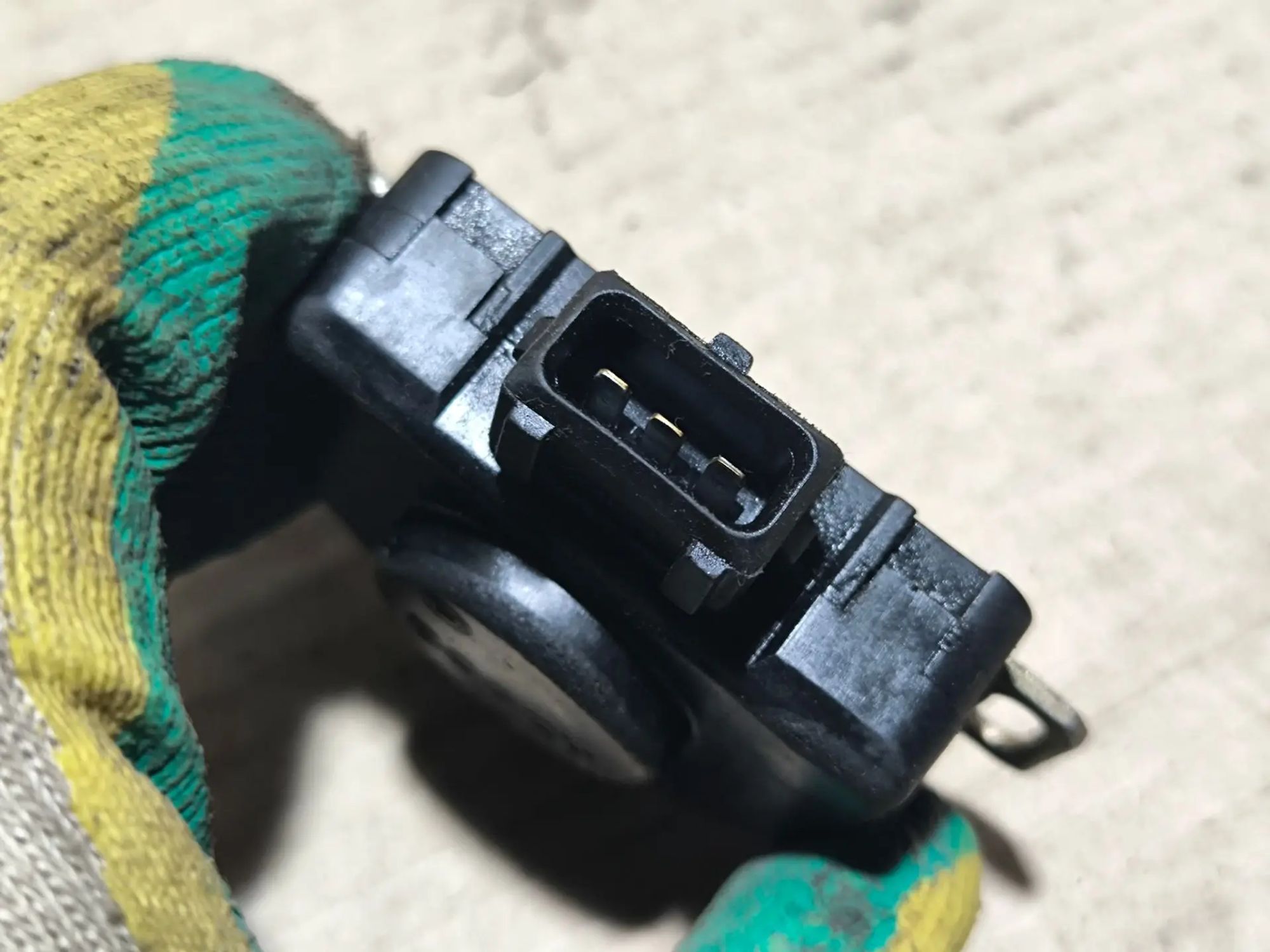 https://ycs.partsauto.market/partsauto-images/thmbs/userImages/d89d66a30f14dbad161fb7a986aa0fe5/part/427fce75-b6b1-4a9a-aba8-63a9673ffd60_1781700672397.jpg