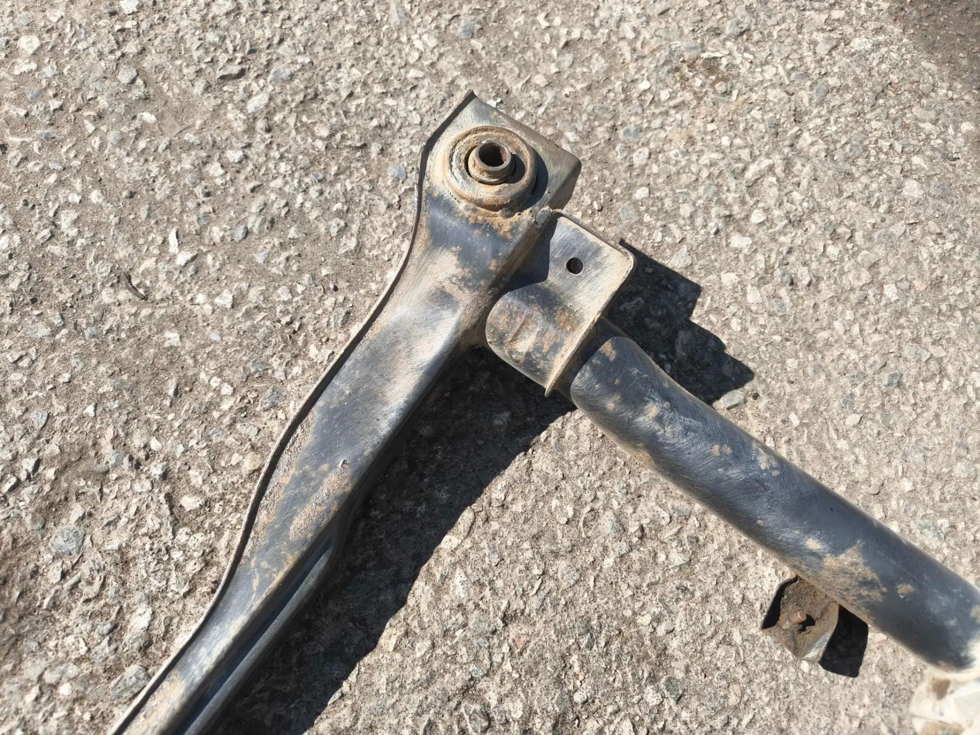 https://ycs.partsauto.market/partsauto-images/thmbs/userImages/d89d66a30f14dbad161fb7a986aa0fe5/part/4313f8a1-f74d-4e6b-9aa1-591ba6fa8e0c_1786261180957.jpg