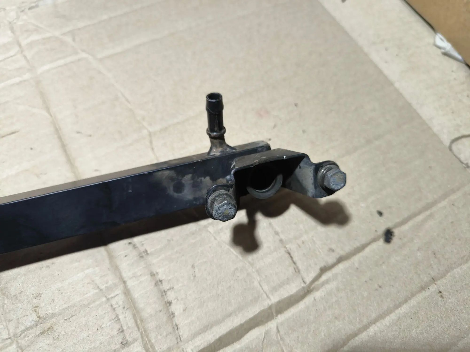 https://ycs.partsauto.market/partsauto-images/thmbs/userImages/d89d66a30f14dbad161fb7a986aa0fe5/part/43cce26b-12ae-4e66-ac97-456b20066333_1782879945065.jpg