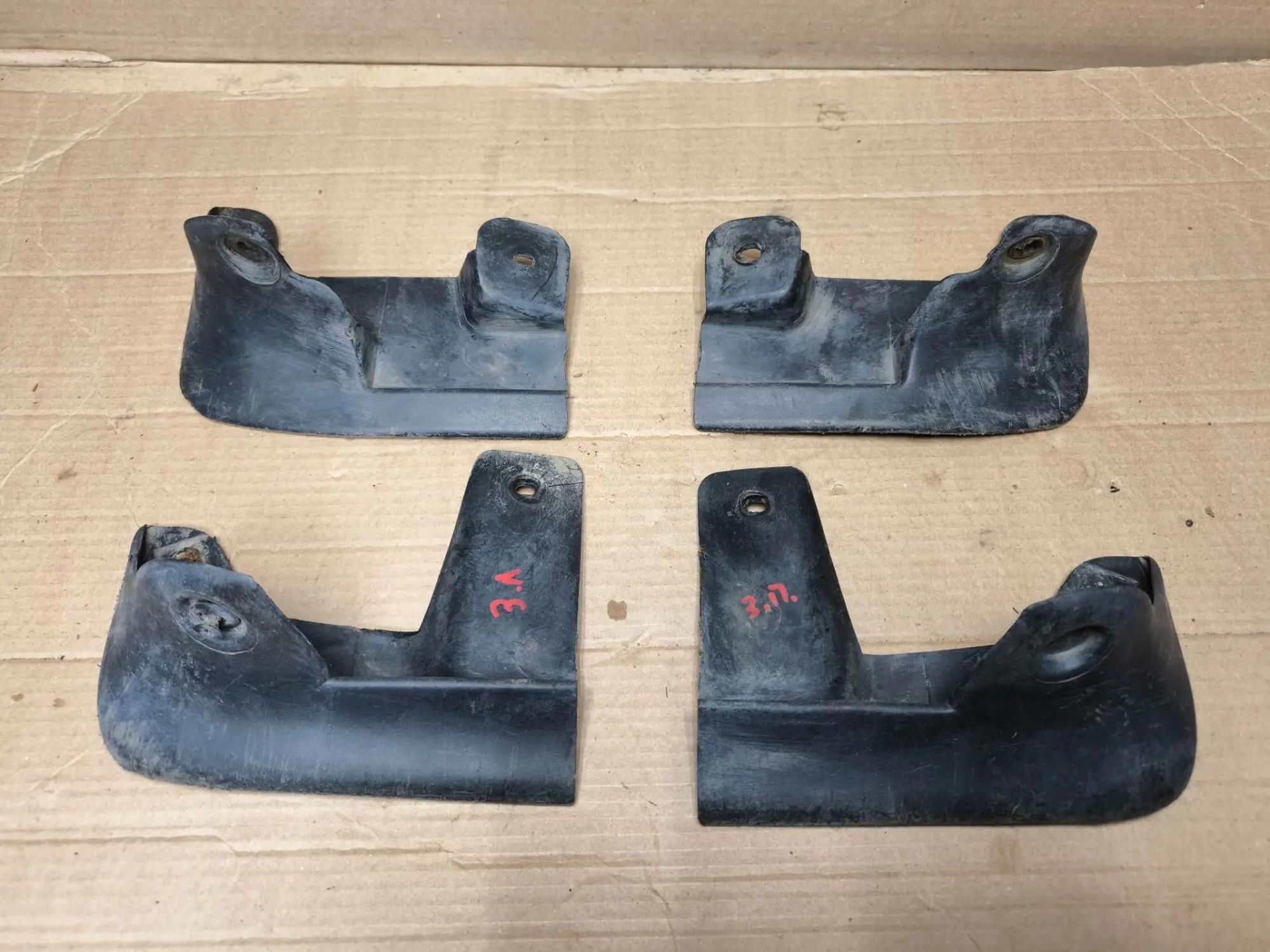 https://ycs.partsauto.market/partsauto-images/thmbs/userImages/d89d66a30f14dbad161fb7a986aa0fe5/part/454a4868-f113-45ee-9bfb-d6820b1d488d_1785570081157.jpg