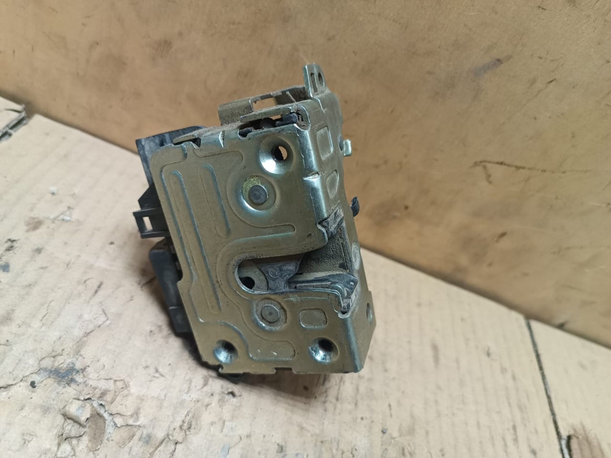 https://ycs.partsauto.market/partsauto-images/thmbs/userImages/d89d66a30f14dbad161fb7a986aa0fe5/part/4663ae58-e8d5-4cec-bbf5-ca3c2651487f_1740031604560.jpg