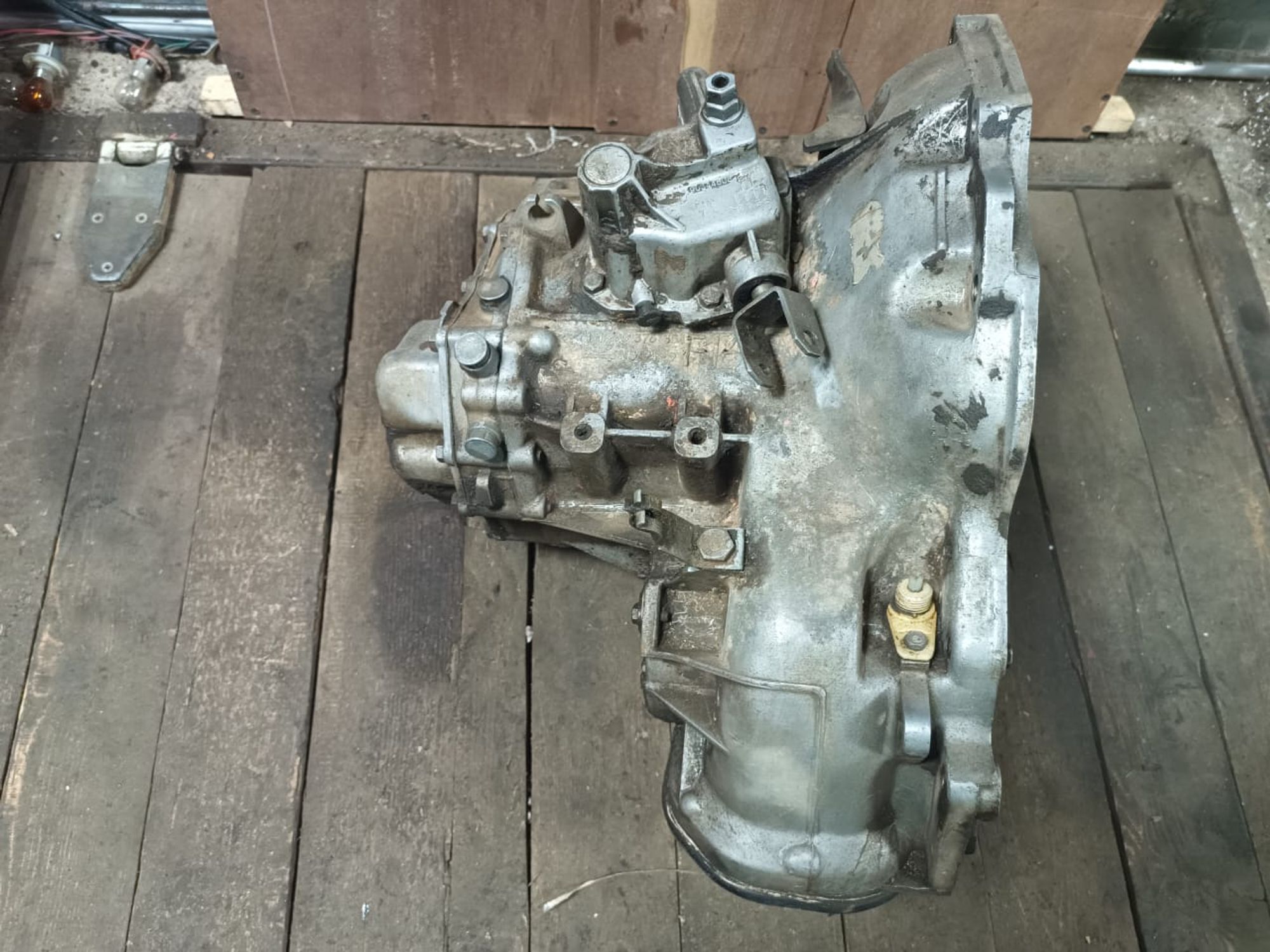 https://ycs.partsauto.market/partsauto-images/thmbs/userImages/d89d66a30f14dbad161fb7a986aa0fe5/part/46999378-48ef-4a68-902b-032521847239_1738571289438.jpg