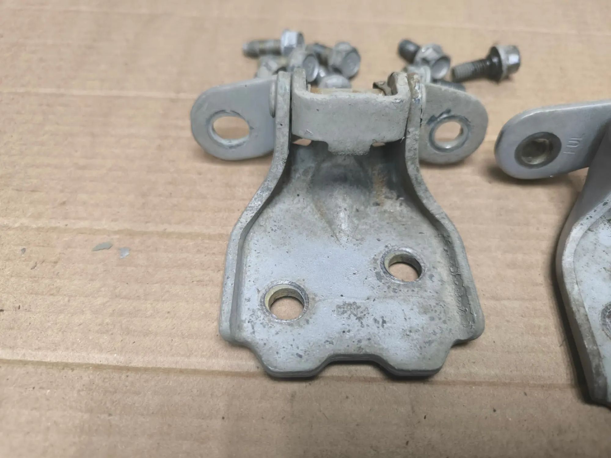 https://ycs.partsauto.market/partsauto-images/thmbs/userImages/d89d66a30f14dbad161fb7a986aa0fe5/part/4713d215-4692-4548-b985-af9606a27175_1785560009668.jpg