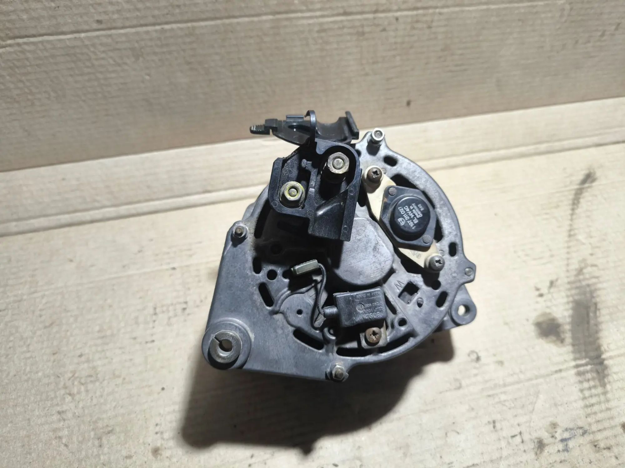https://ycs.partsauto.market/partsauto-images/thmbs/userImages/d89d66a30f14dbad161fb7a986aa0fe5/part/4899669c-9b8d-4aad-85c6-9eee2bc41bff_1781804970685.jpg