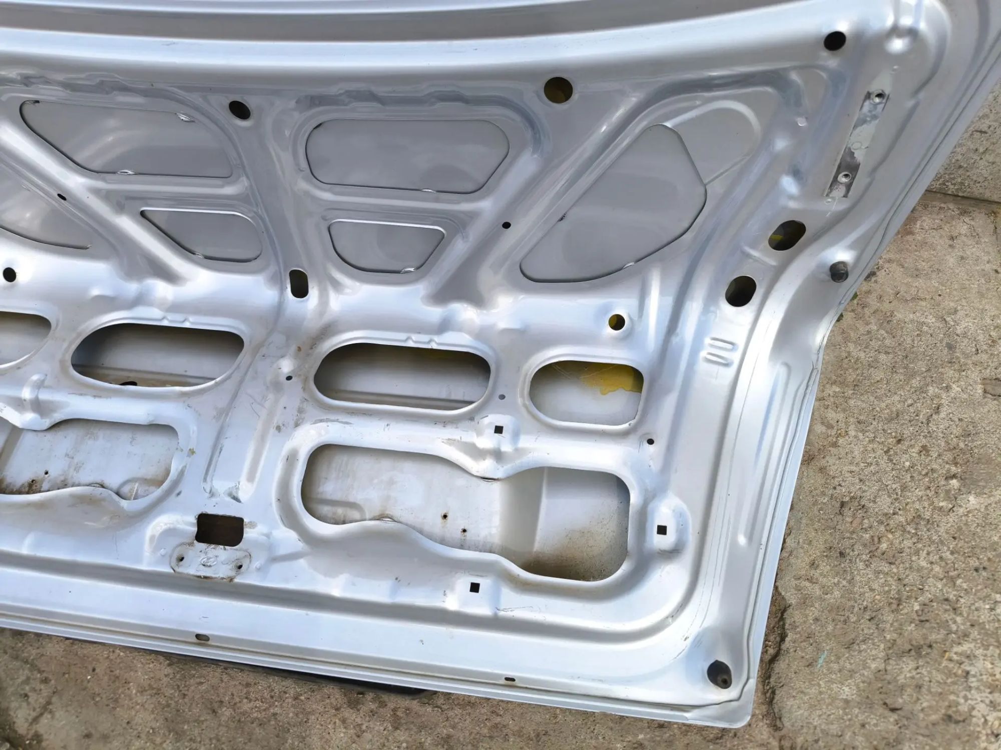 https://ycs.partsauto.market/partsauto-images/thmbs/userImages/d89d66a30f14dbad161fb7a986aa0fe5/part/48cac895-b4a7-4a39-ac0e-0af89894077a_1784474888250.jpg