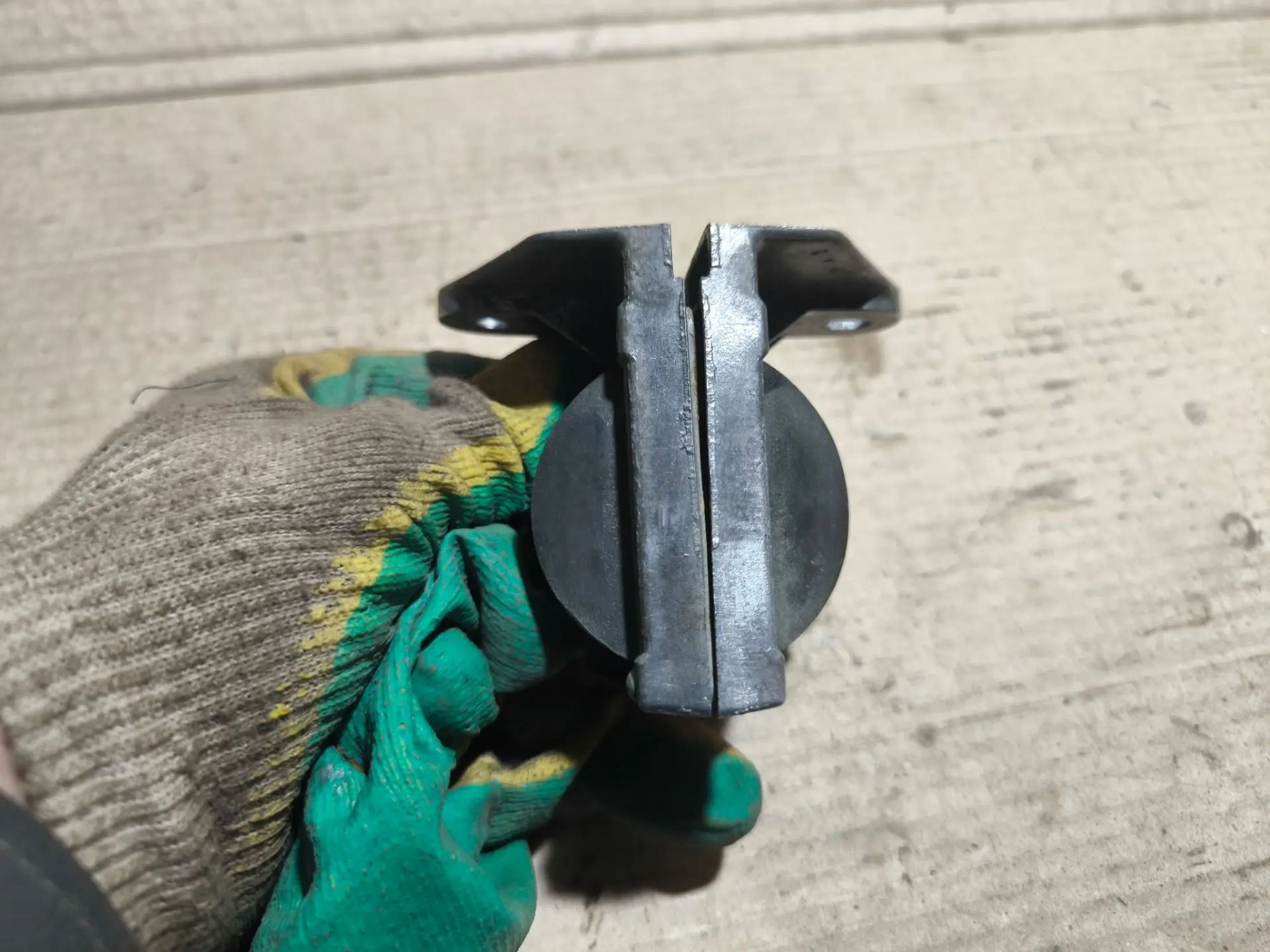 https://ycs.partsauto.market/partsauto-images/thmbs/userImages/d89d66a30f14dbad161fb7a986aa0fe5/part/48de00de-ac49-4853-a0fe-85f2ddf5a136_1781802311770.jpg