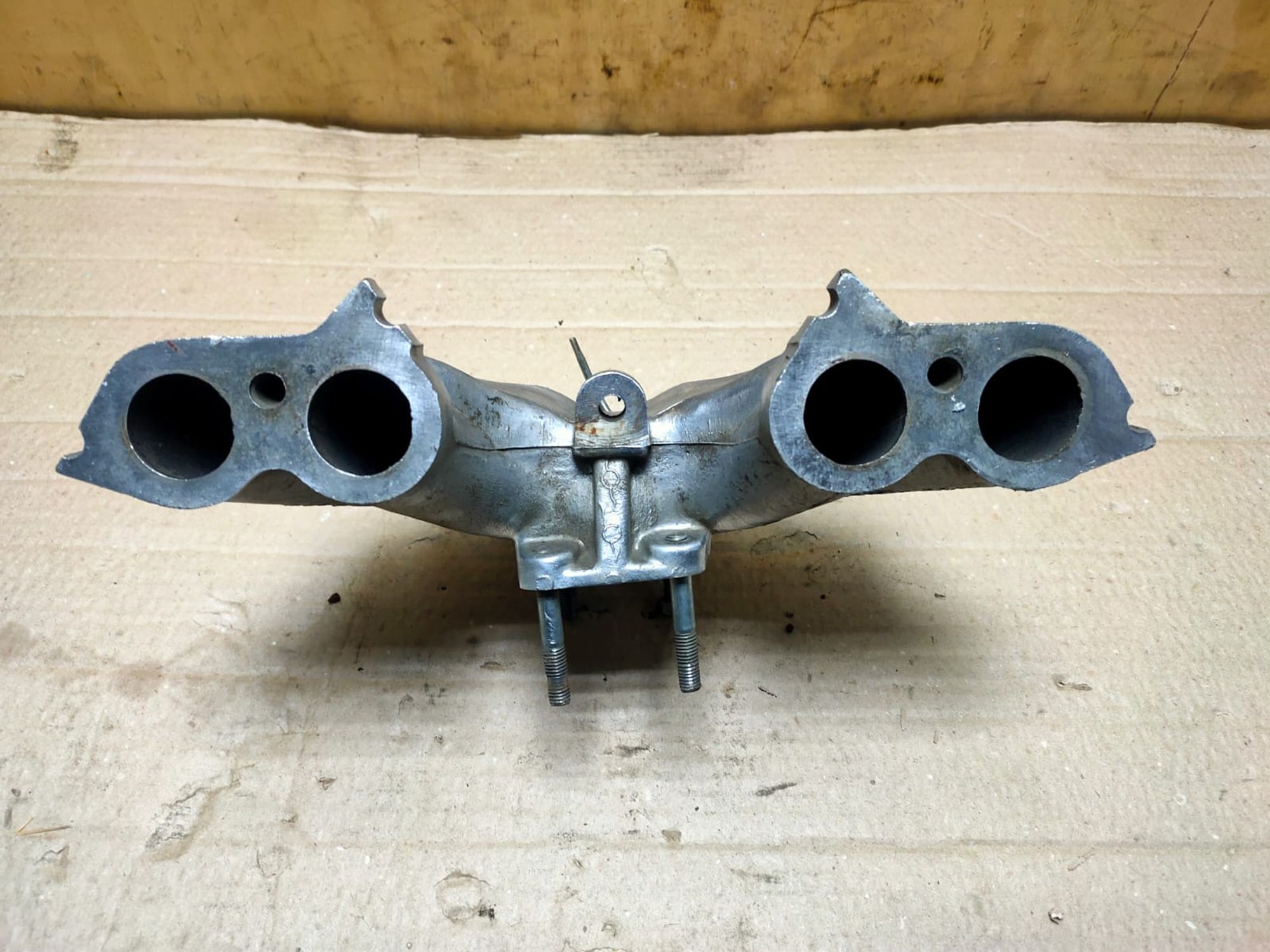 https://ycs.partsauto.market/partsauto-images/thmbs/userImages/d89d66a30f14dbad161fb7a986aa0fe5/part/493ea38b-4975-4247-85ac-02a8cc7ce952_1748842542599.jpg