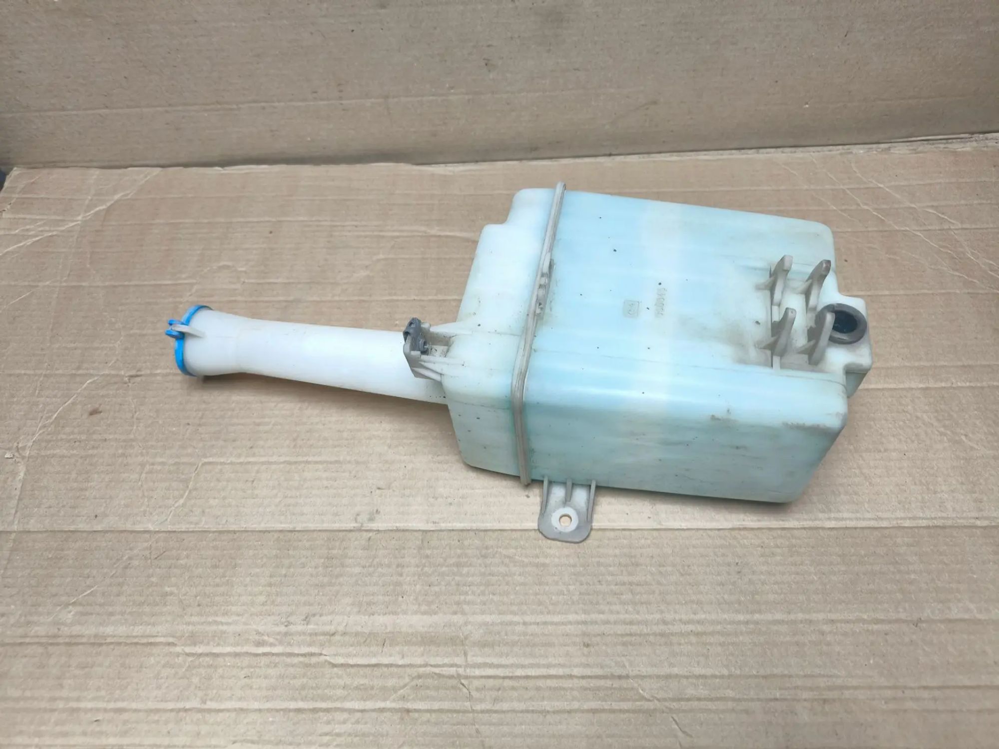 https://ycs.partsauto.market/partsauto-images/thmbs/userImages/d89d66a30f14dbad161fb7a986aa0fe5/part/4981c3a4-d27d-4b54-a148-f3f2e95c4946_1785560302253.jpg