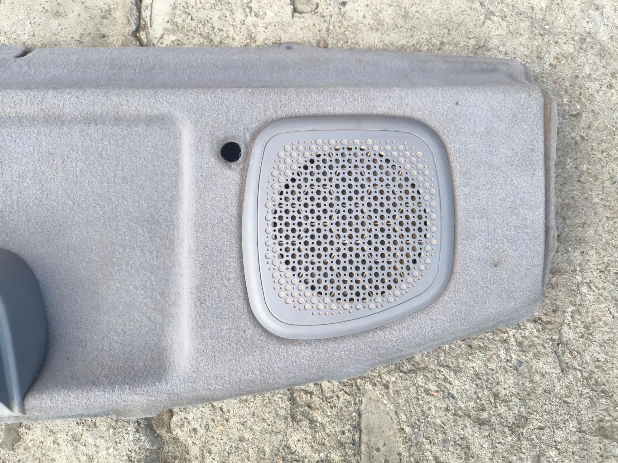 https://ycs.partsauto.market/partsauto-images/thmbs/userImages/d89d66a30f14dbad161fb7a986aa0fe5/part/49f5c840-78d5-4cb0-897b-ffb23112253a_1784440494301.jpg
