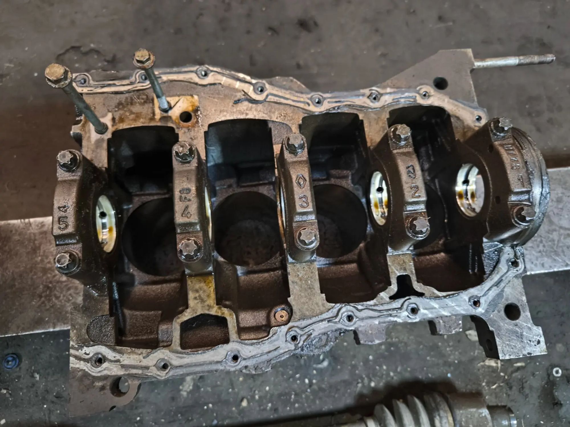https://ycs.partsauto.market/partsauto-images/thmbs/userImages/d89d66a30f14dbad161fb7a986aa0fe5/part/4a1fd89e-6e7d-487e-ad18-8f56a9b8b1a1_1782055084586.jpg