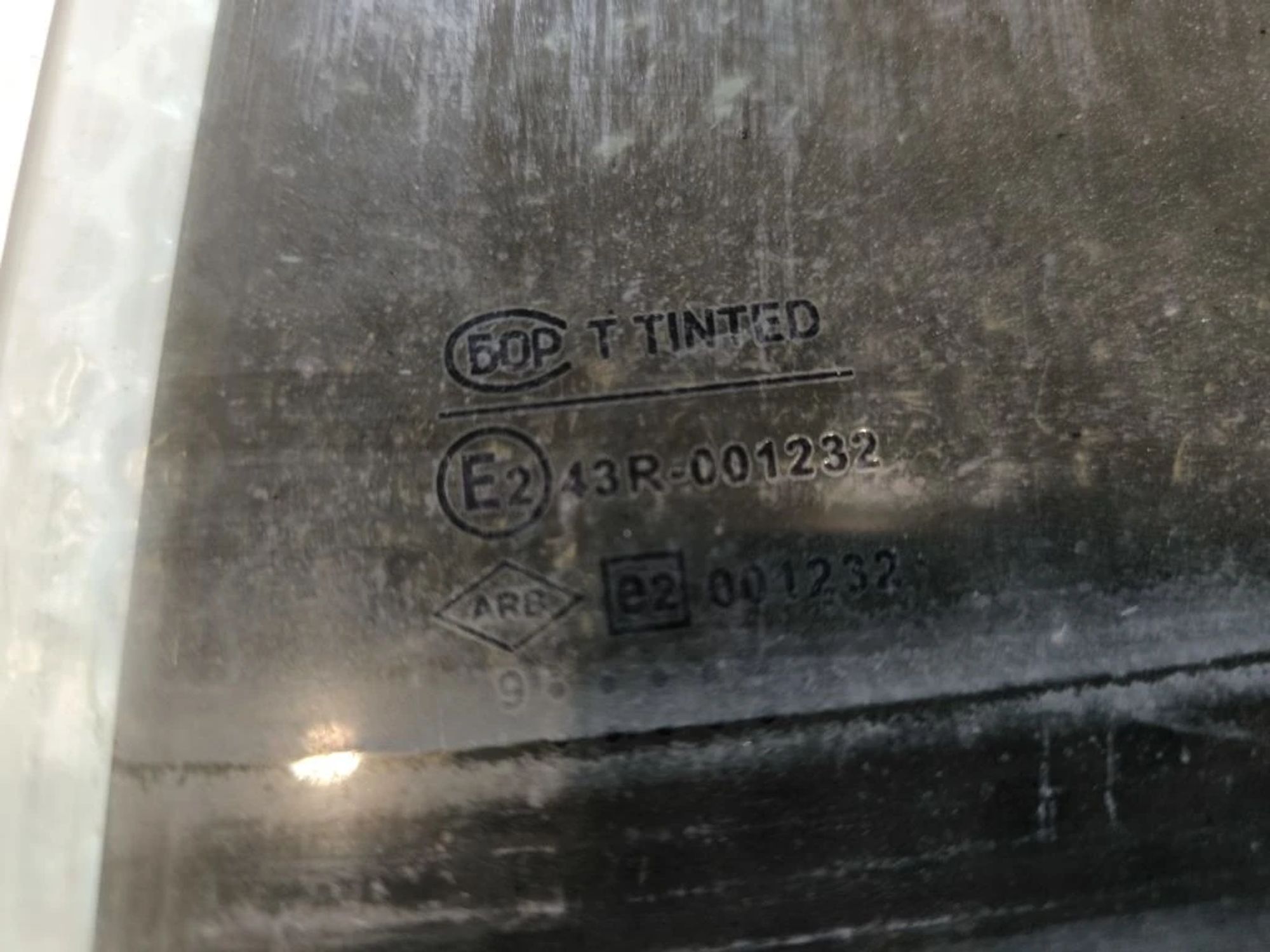 https://ycs.partsauto.market/partsauto-images/thmbs/userImages/d89d66a30f14dbad161fb7a986aa0fe5/part/4a8d220e-70c3-482b-ba2d-2594f24b8d10_1777792496051.jpg