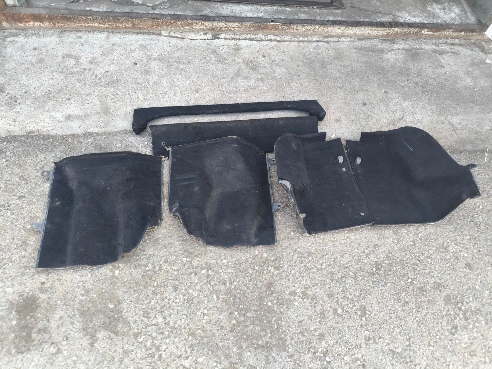 https://ycs.partsauto.market/partsauto-images/thmbs/userImages/d89d66a30f14dbad161fb7a986aa0fe5/part/4ad6f757-7325-4dfa-aa11-ba9b79ba7987_1785247250950.jpg