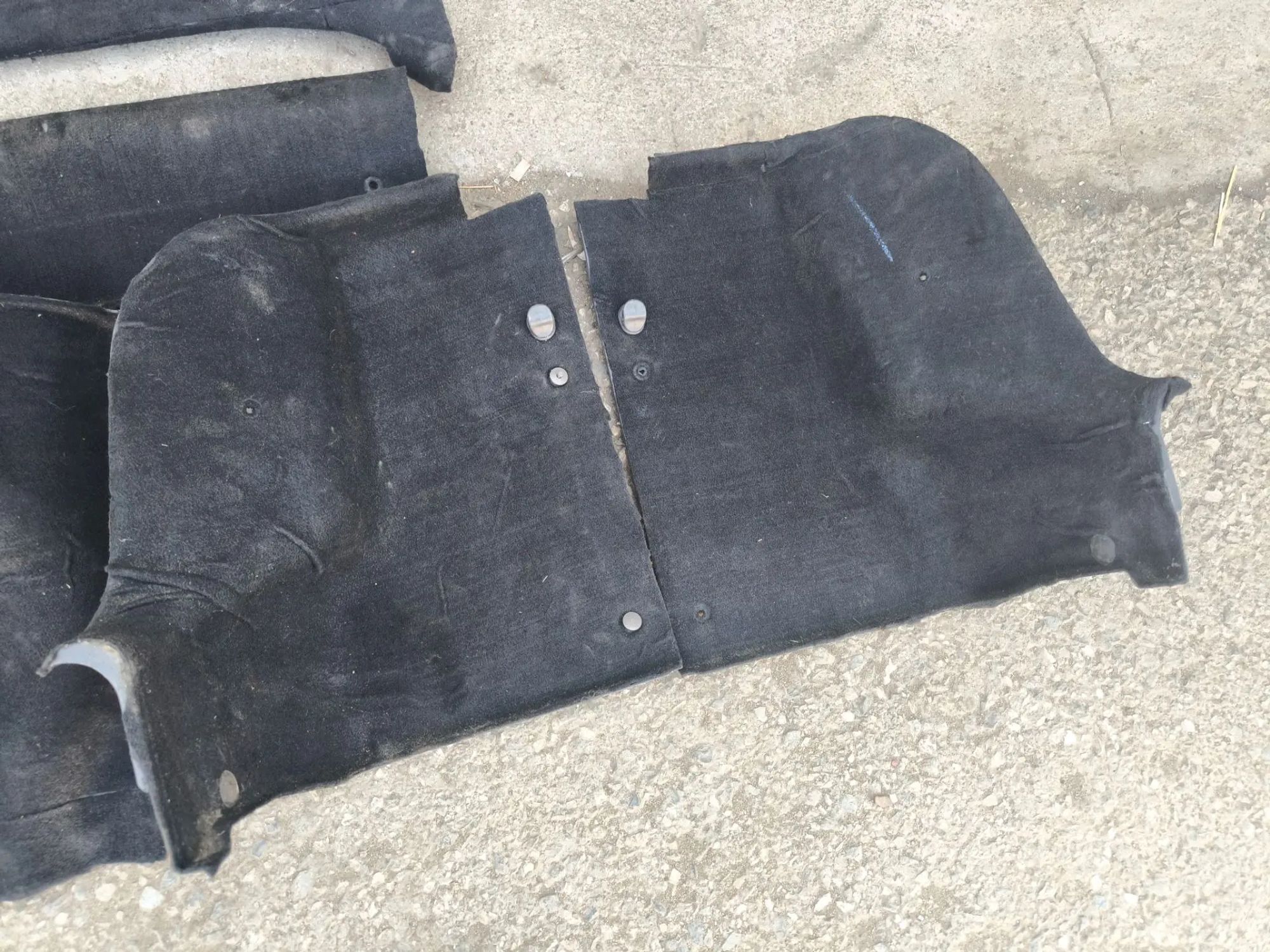https://ycs.partsauto.market/partsauto-images/thmbs/userImages/d89d66a30f14dbad161fb7a986aa0fe5/part/4d03816b-1614-41c8-a417-c17dc7db1ac6_1785247251852.jpg