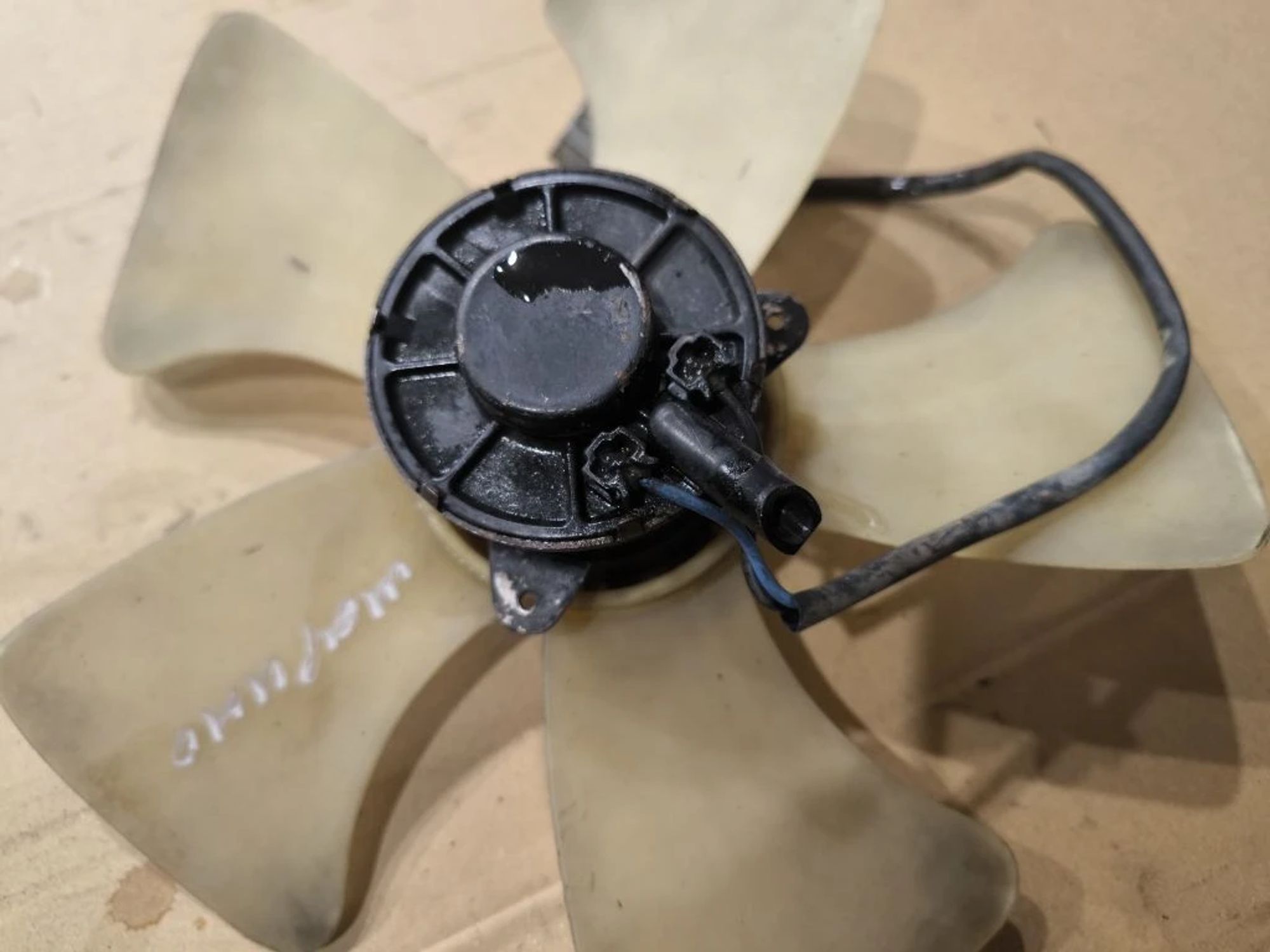 https://ycs.partsauto.market/partsauto-images/thmbs/userImages/d89d66a30f14dbad161fb7a986aa0fe5/part/4f5b67e6-c705-4827-8c18-9434927e866f_1776922510307.jpg
