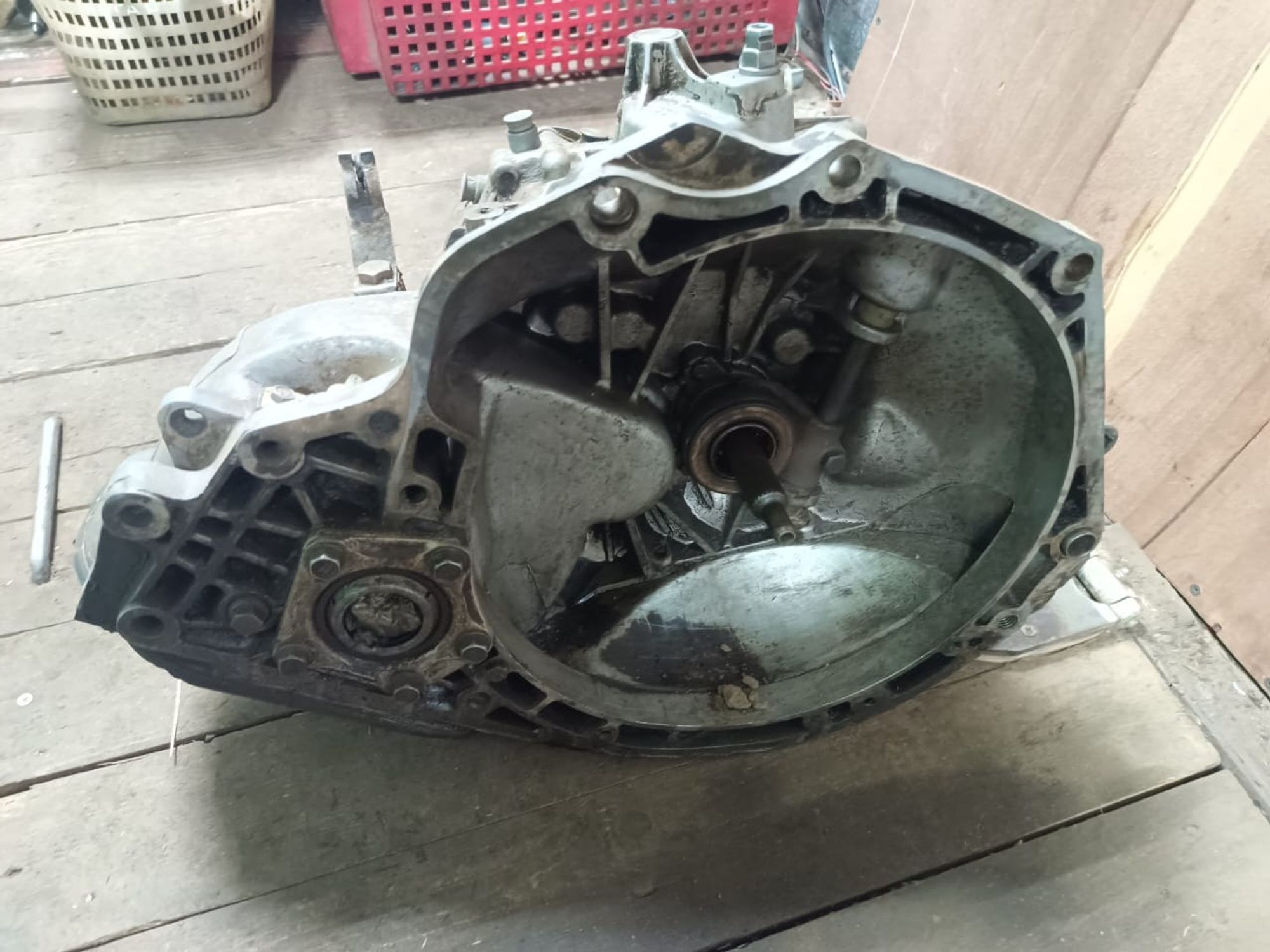 https://ycs.partsauto.market/partsauto-images/thmbs/userImages/d89d66a30f14dbad161fb7a986aa0fe5/part/4fd0ea0e-11aa-4982-8da0-8ec6b38f3591_1738571289425.jpg
